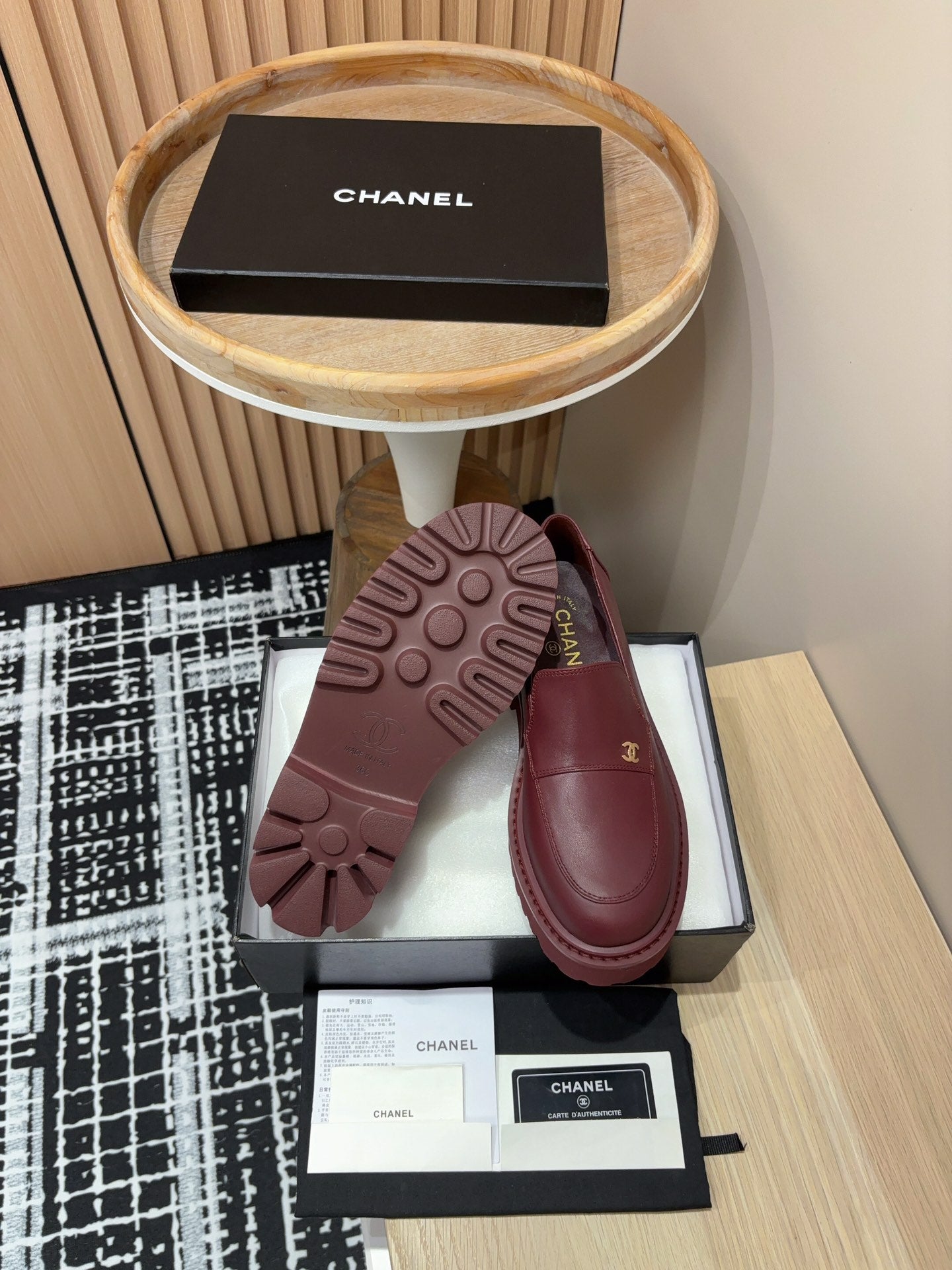 CC MOCCASINS IN BURGUNDY RED CALFSKIN - 35