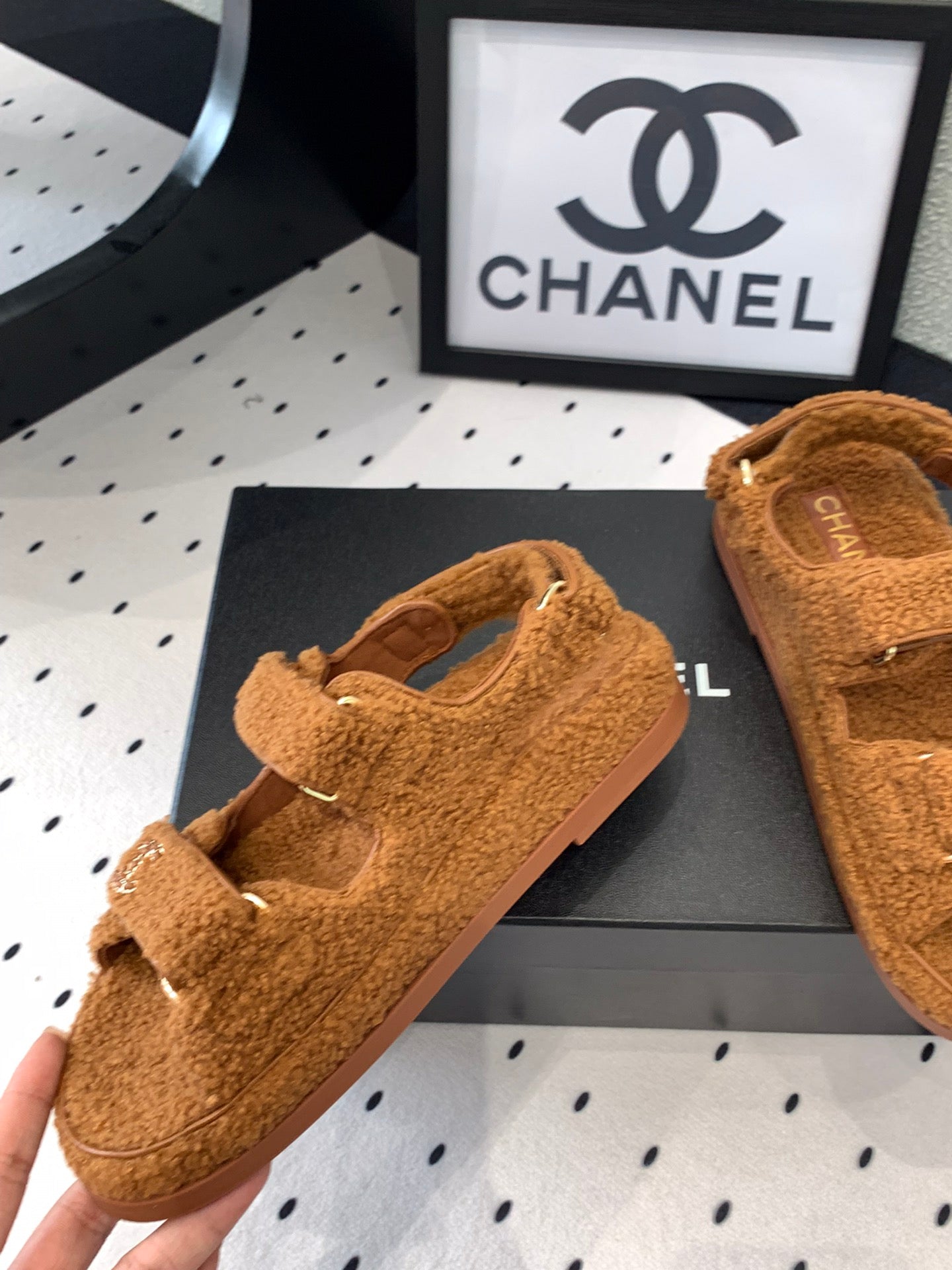 CC DAD SANDAL BRONZE BROWN LAMB FUR - 35