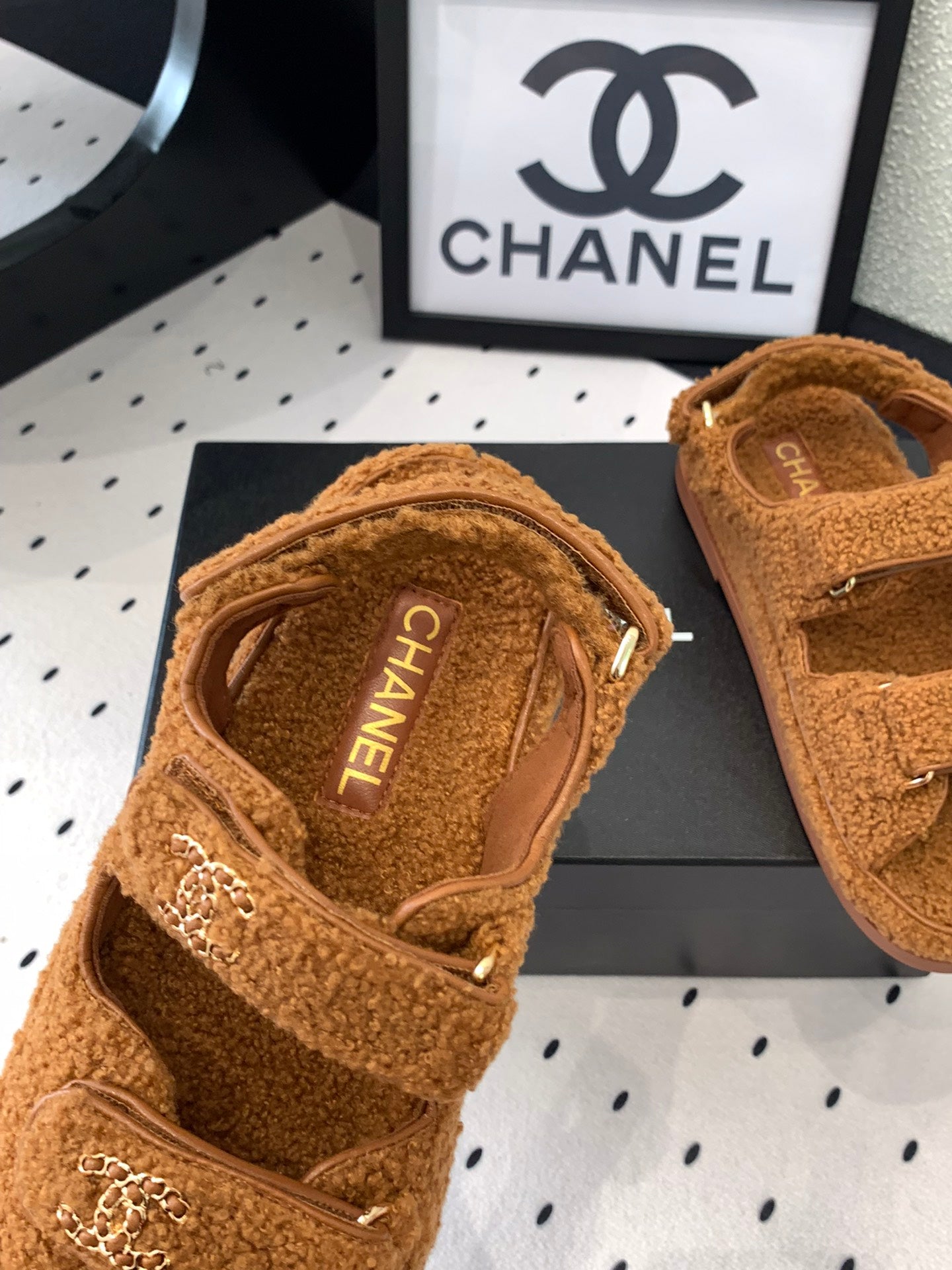 CC DAD SANDAL BRONZE BROWN LAMB FUR - 35