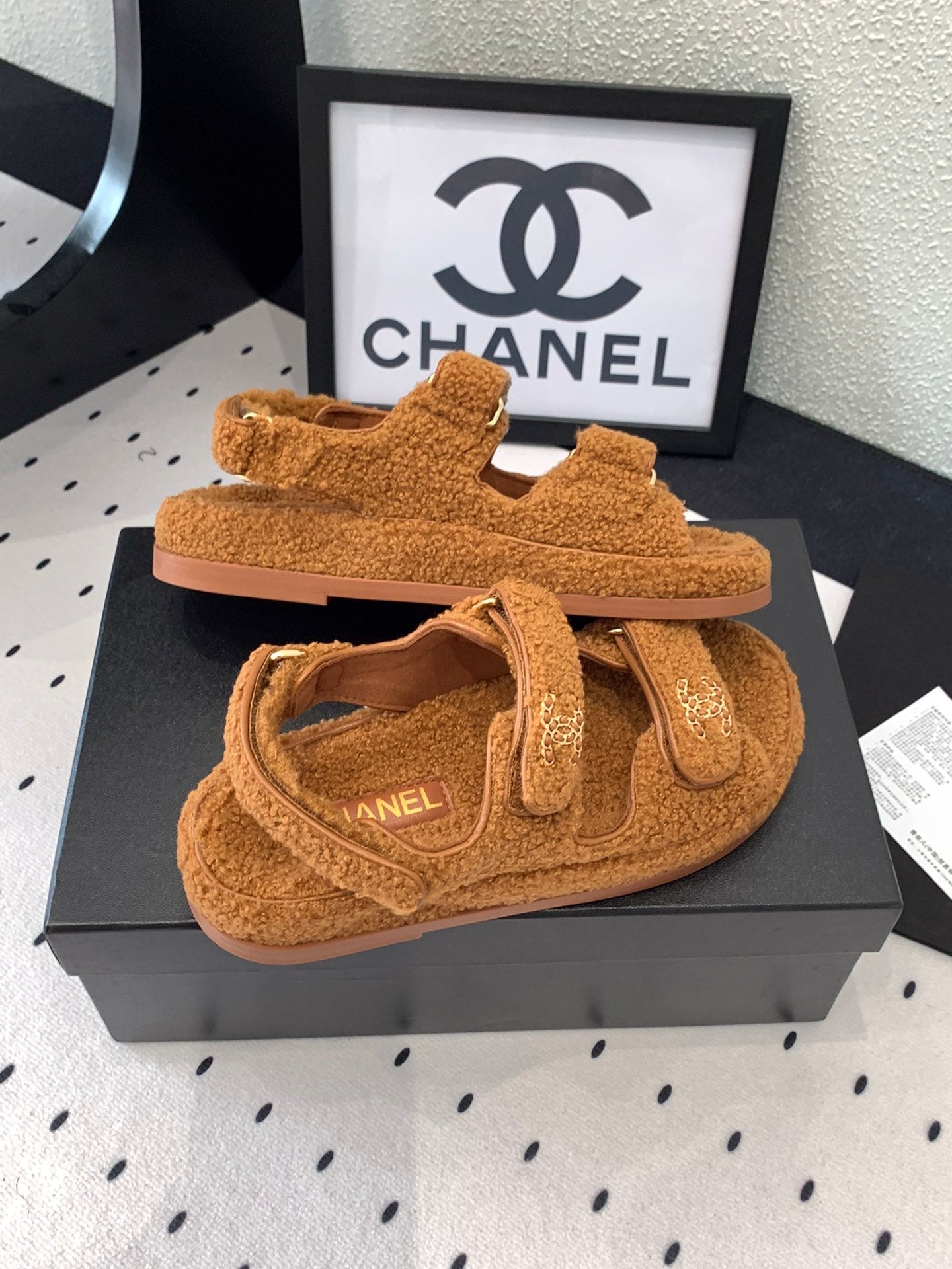 CC DAD SANDAL BRONZE BROWN LAMB FUR - 35
