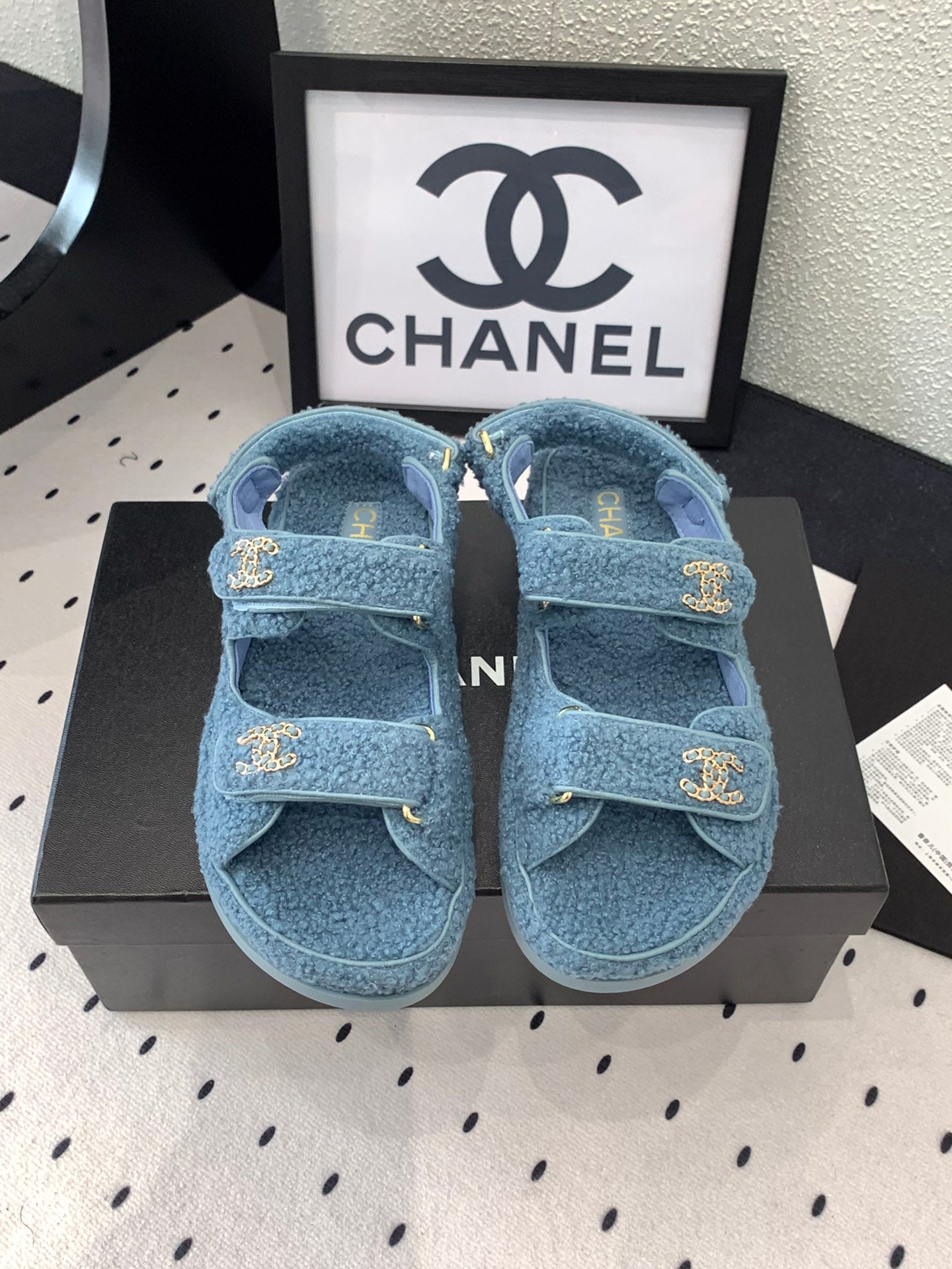 CC DAD SANDAL AEGEAN BLUE LAMB FUR - 35