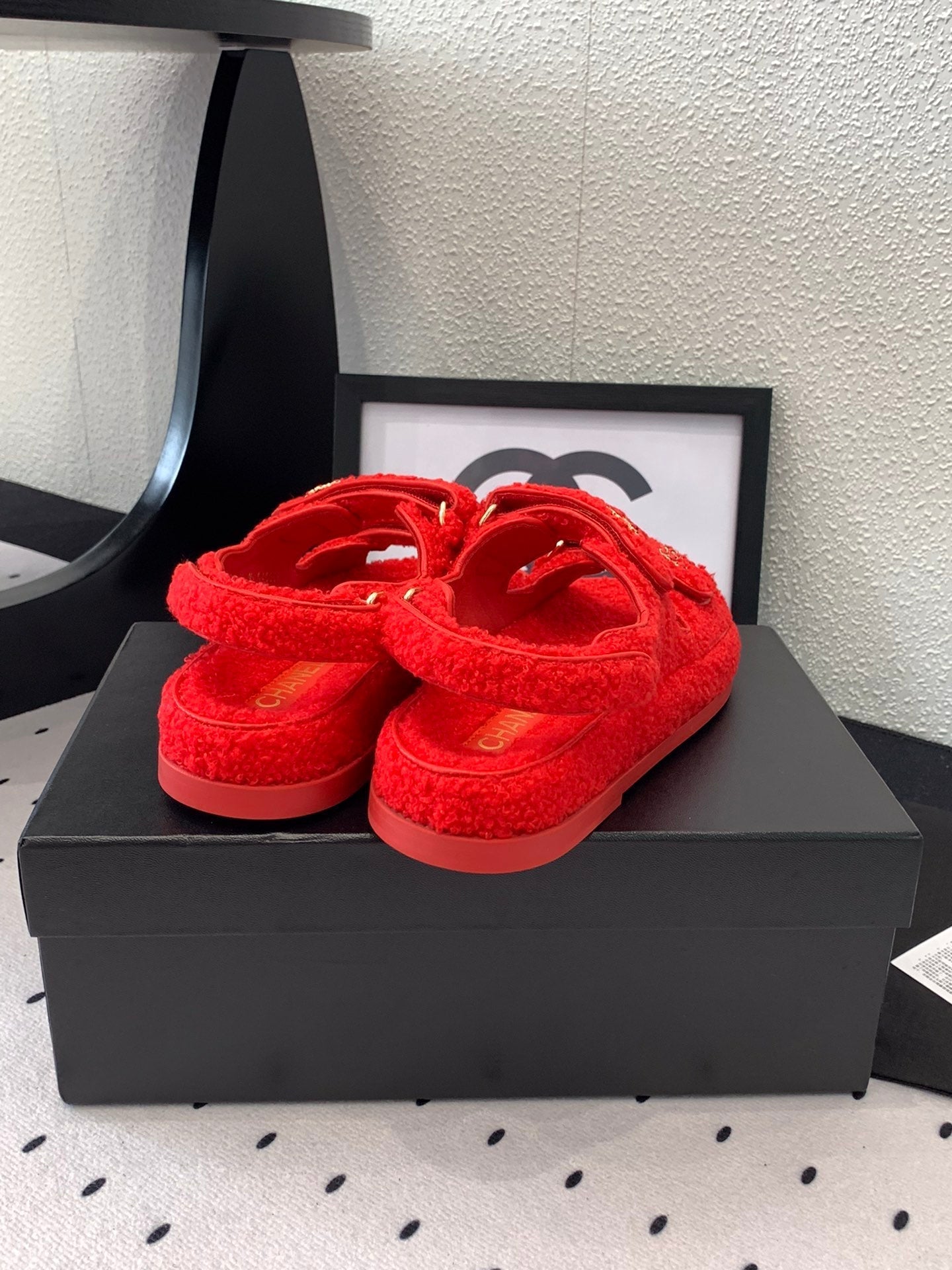 CC DAD SANDAL CRIMSON RED LAMB FUR - 35