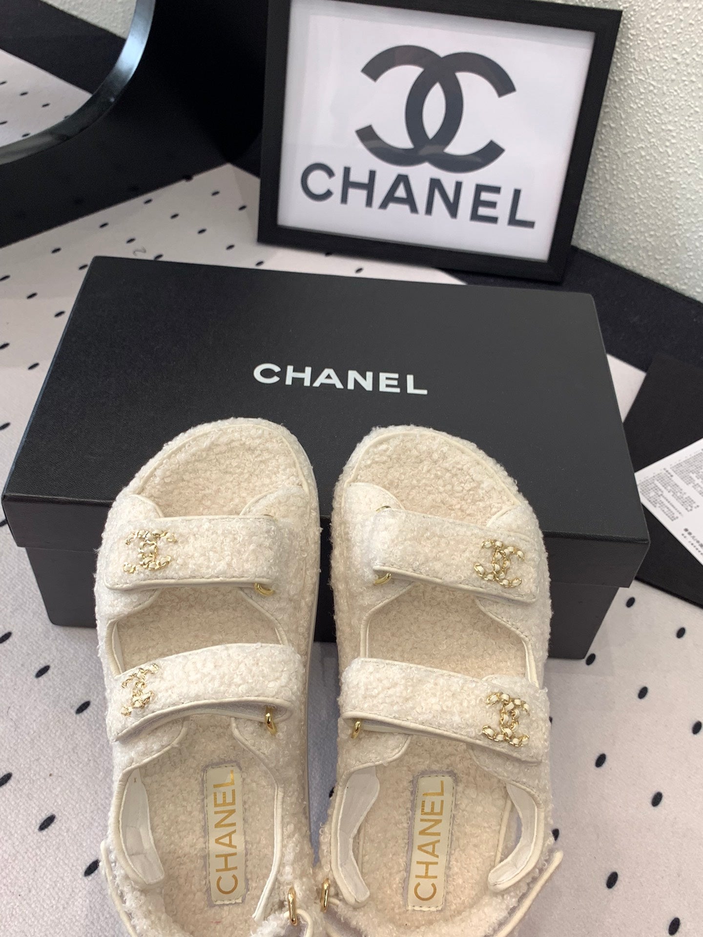 CC DAD SANDAL WHITE LAMB FUR - 35