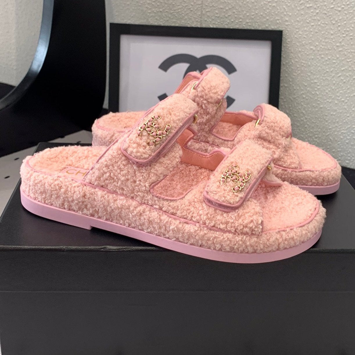CC DAD SANDAL MULE IN ROSE PINK LAMB FUR - 35