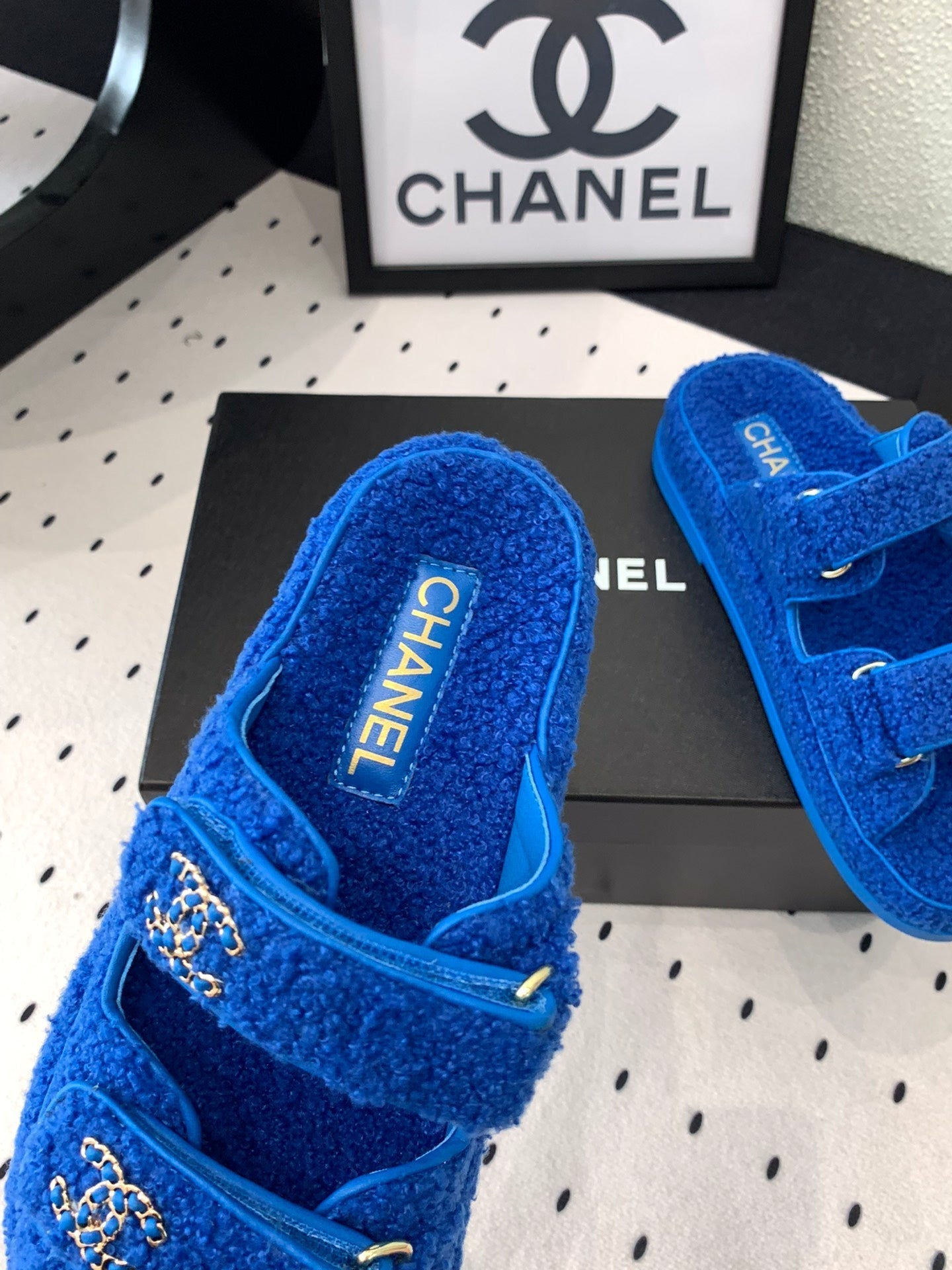 CC DAD SANDAL MULE IN AZURE BLUE LAMB FUR - 35