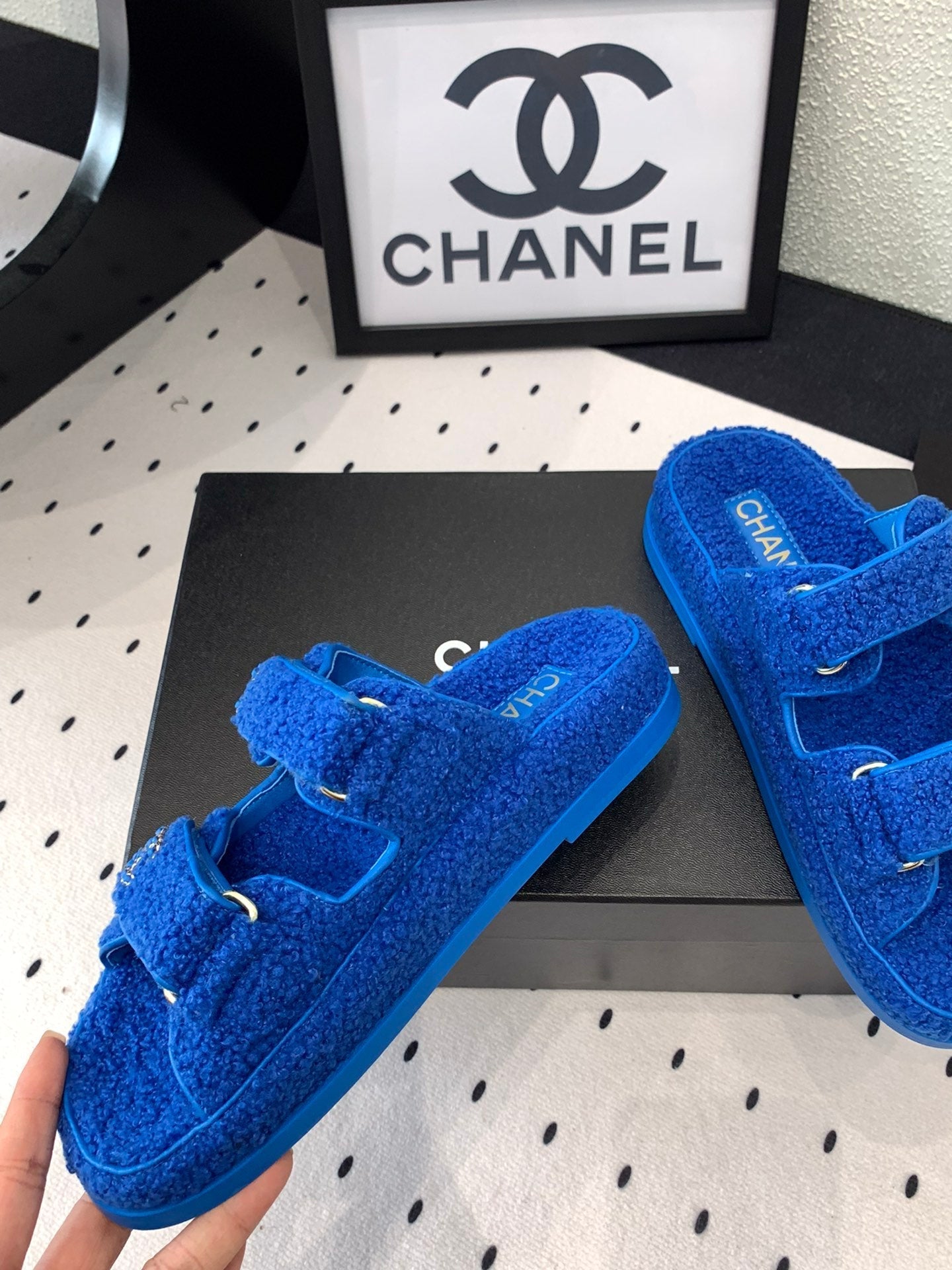 CC DAD SANDAL MULE IN AZURE BLUE LAMB FUR - 35