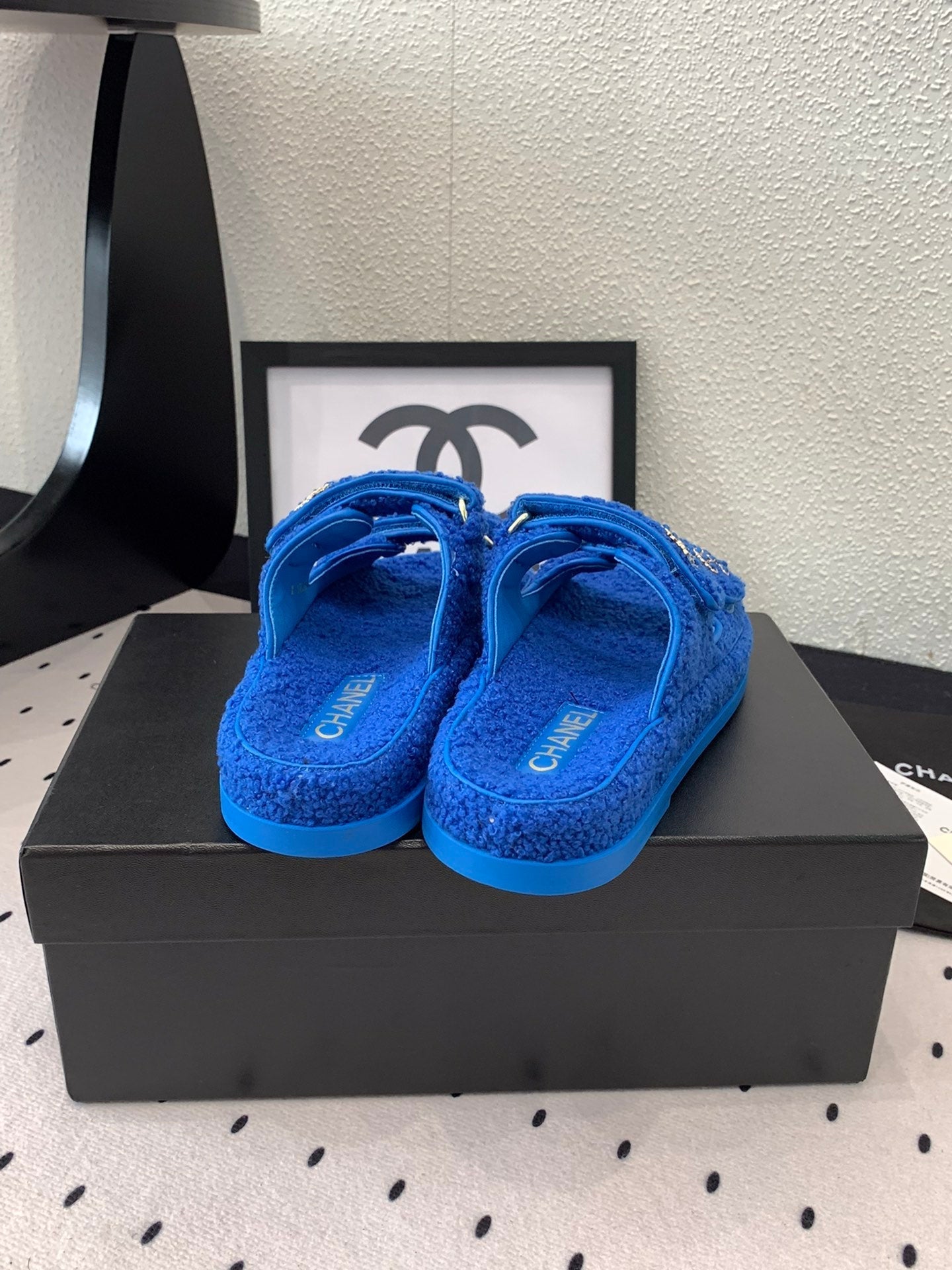 CC DAD SANDAL MULE IN AZURE BLUE LAMB FUR - 35