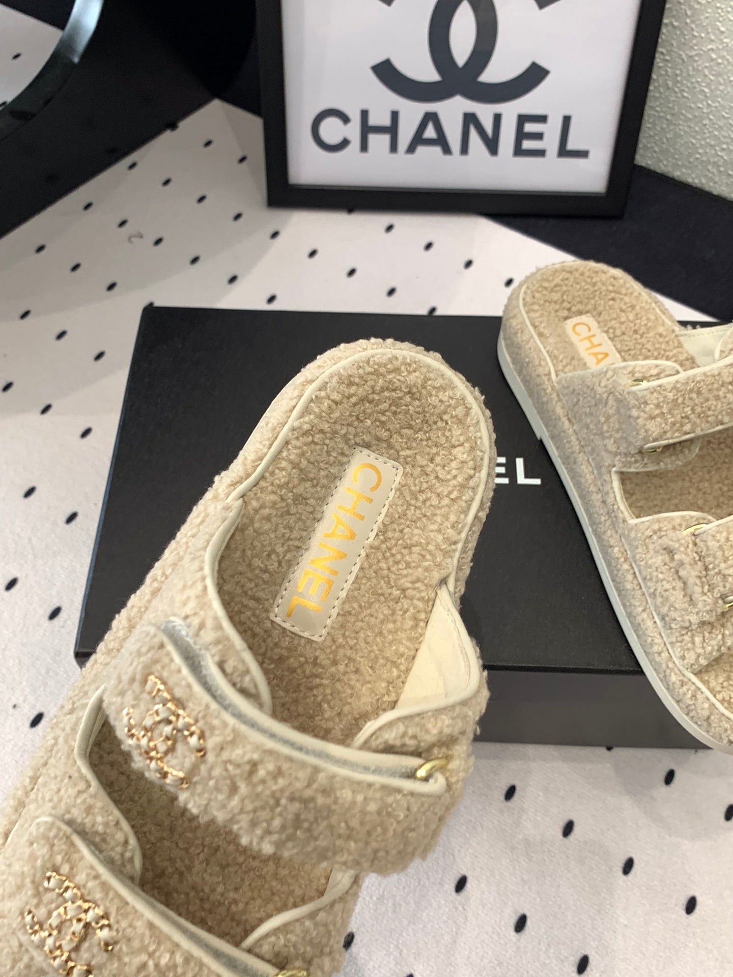 CC DAD SANDAL MULE IN ECRU BEIGE LAMB FUR - 35