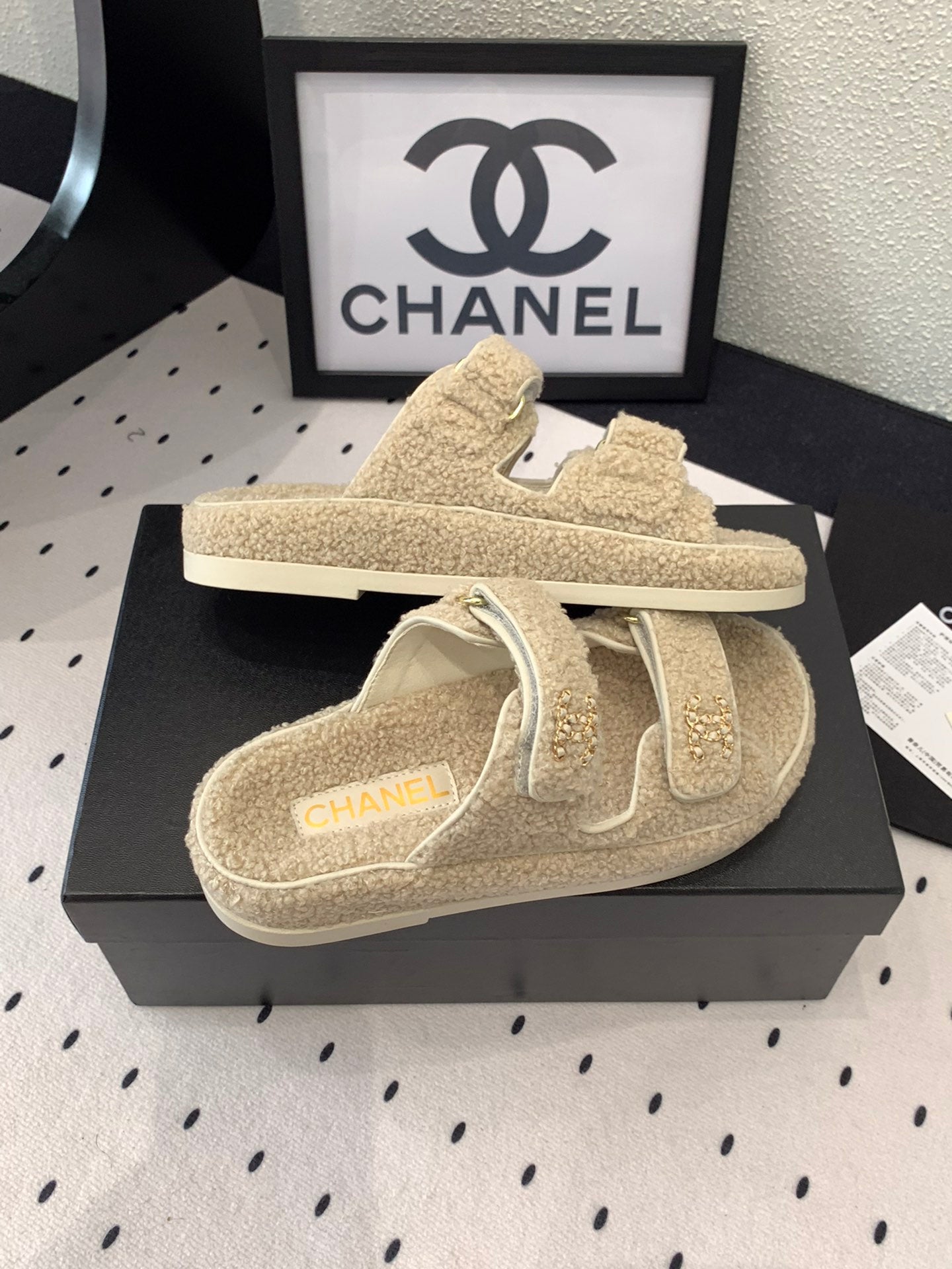 CC DAD SANDAL MULE IN ECRU BEIGE LAMB FUR - 35