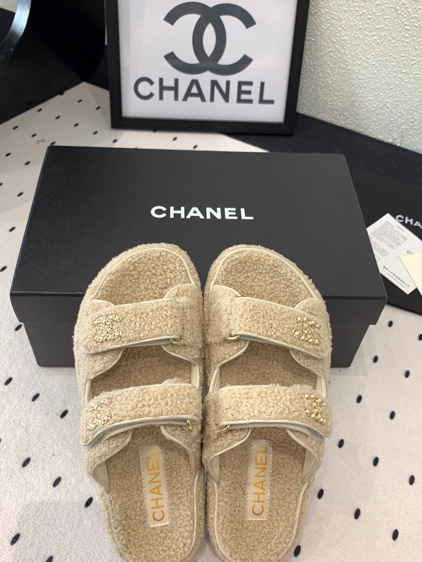 CC DAD SANDAL MULE IN ECRU BEIGE LAMB FUR - 35