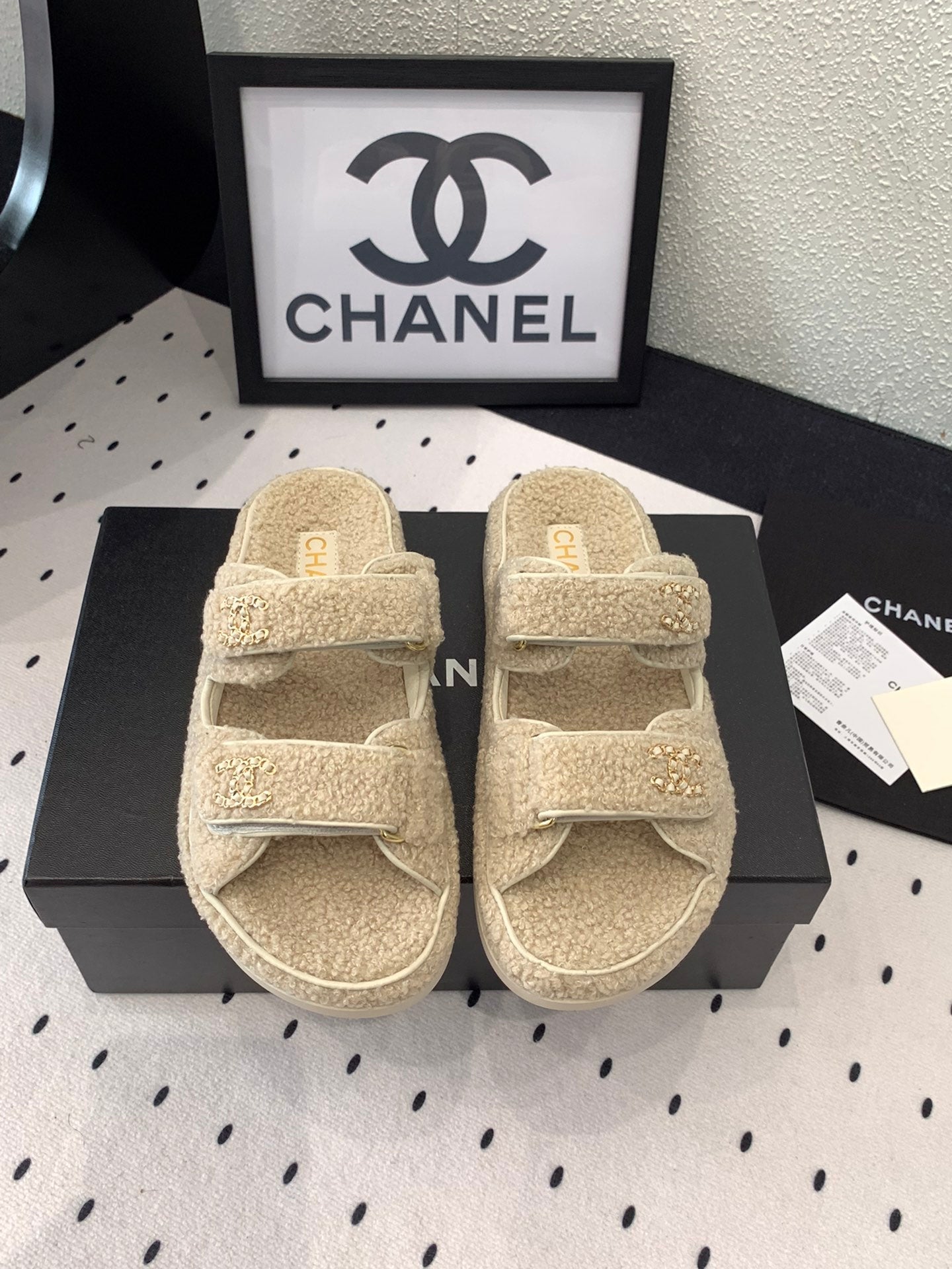 CC DAD SANDAL MULE IN ECRU BEIGE LAMB FUR - 35