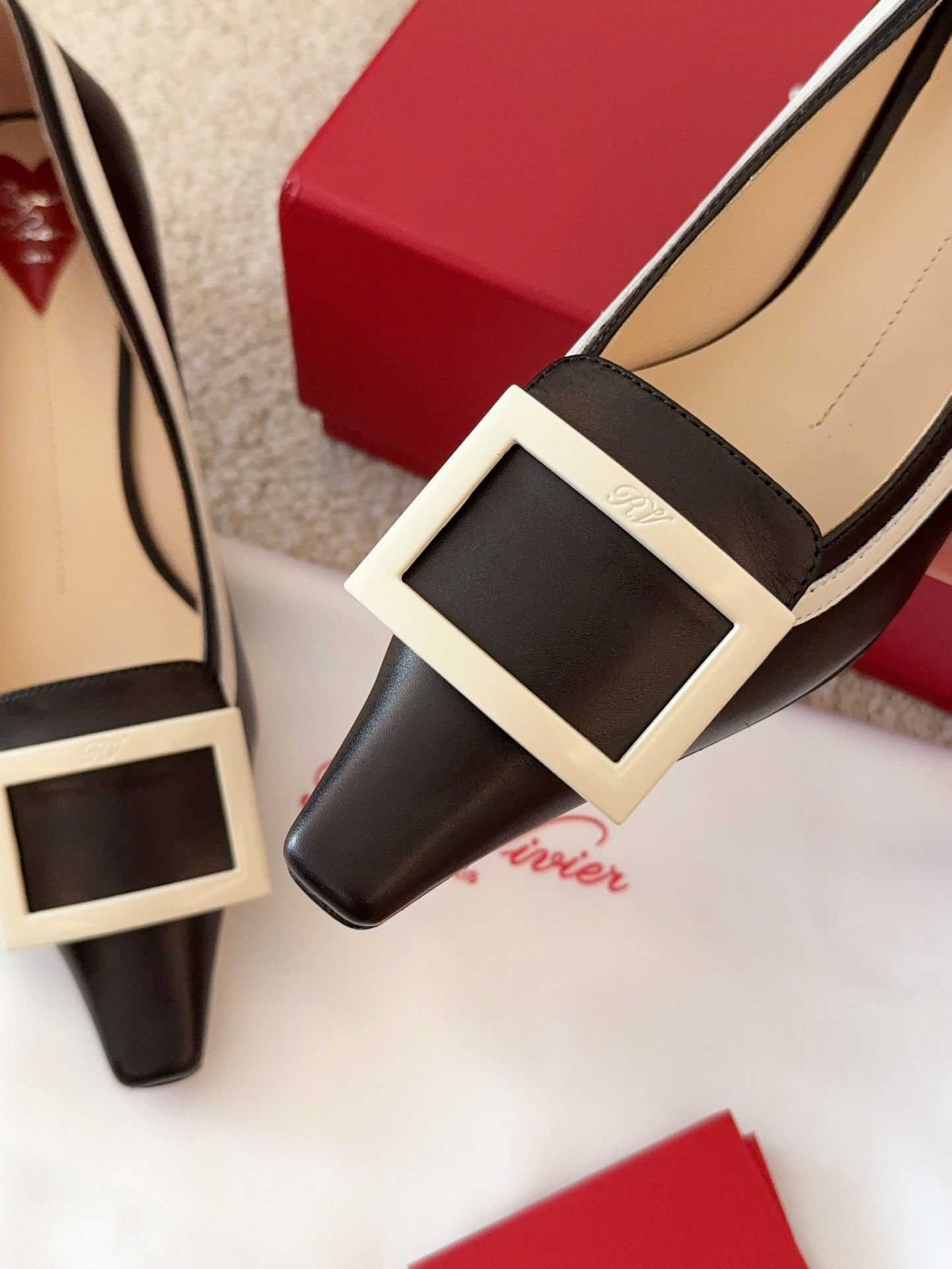 VIV’ CANARD PUMPS IN BLACK SHINY CALFSKIN - 34