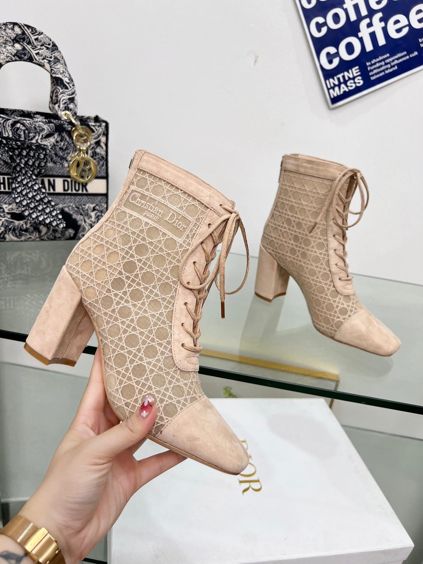 NAUGHTILY-D HEELED ANKLE BOOT IN BISQUE BEIGE CANNAGE MOTIF MESH AND SUEDE 8 CM - 34