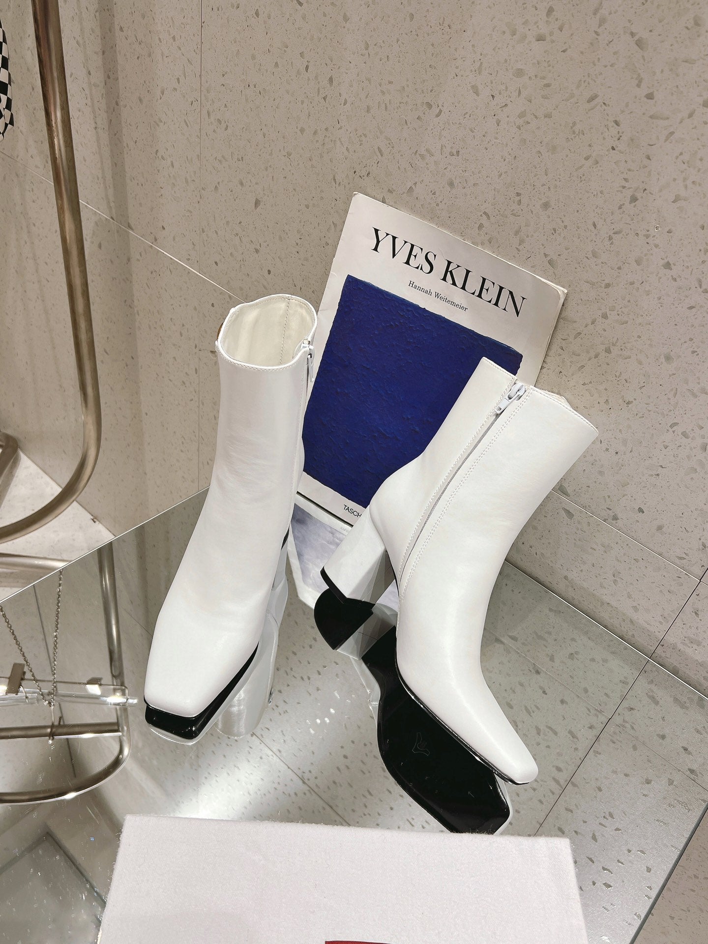 VLOGO THE BOLD EDITION ANKLE BOOT IN WHITE CALFSKIN 70MM - 35