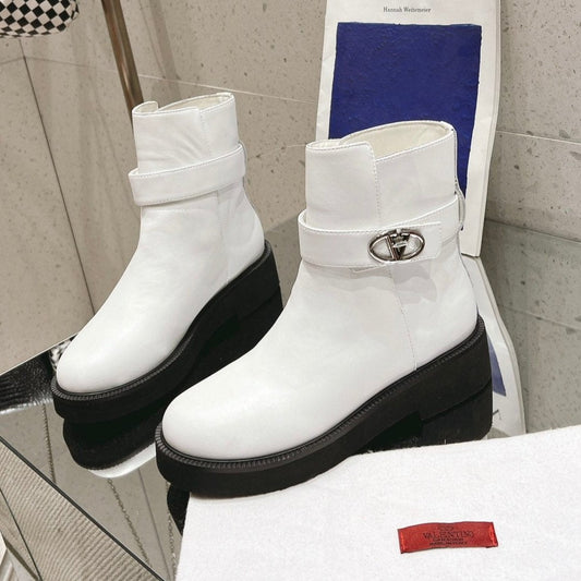 VLOGO LOCKER WHITE CALFSKIN ANKLE BOOT 40MM - 35