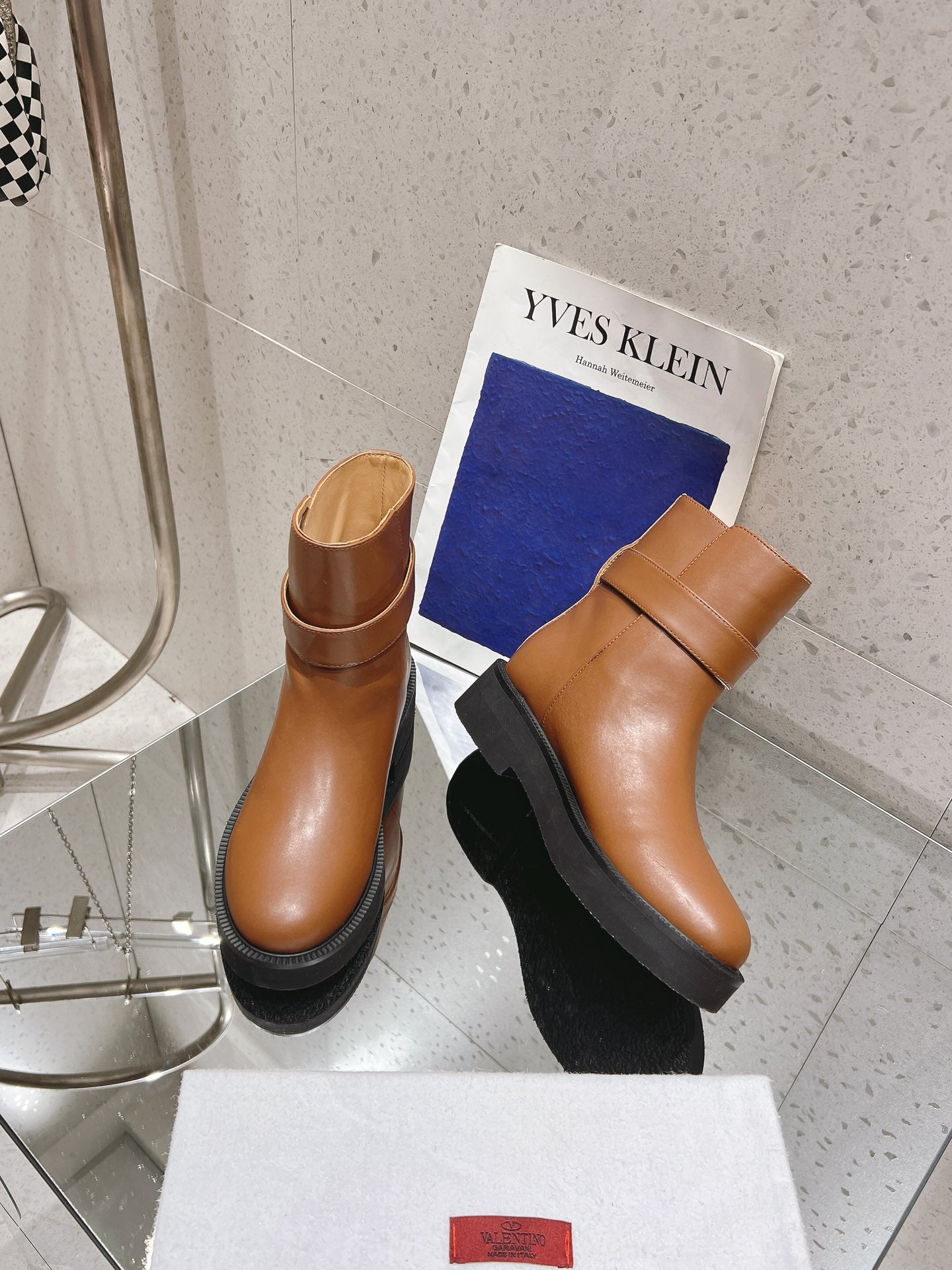 VLOGO LOCKER BRONZE BROWN CALFSKIN ANKLE BOOT 40MM - 35