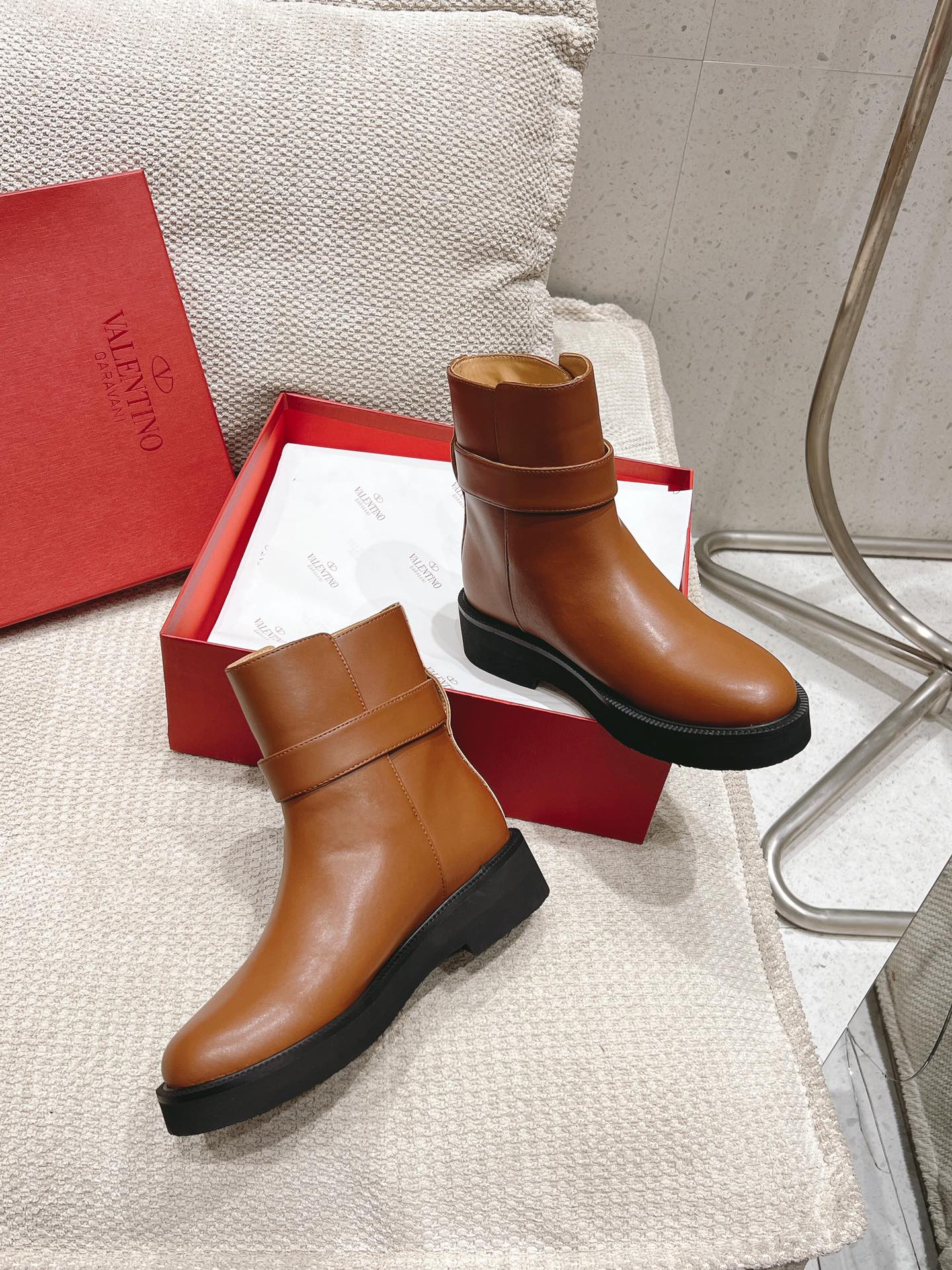 VLOGO LOCKER BRONZE BROWN CALFSKIN ANKLE BOOT 40MM - 35