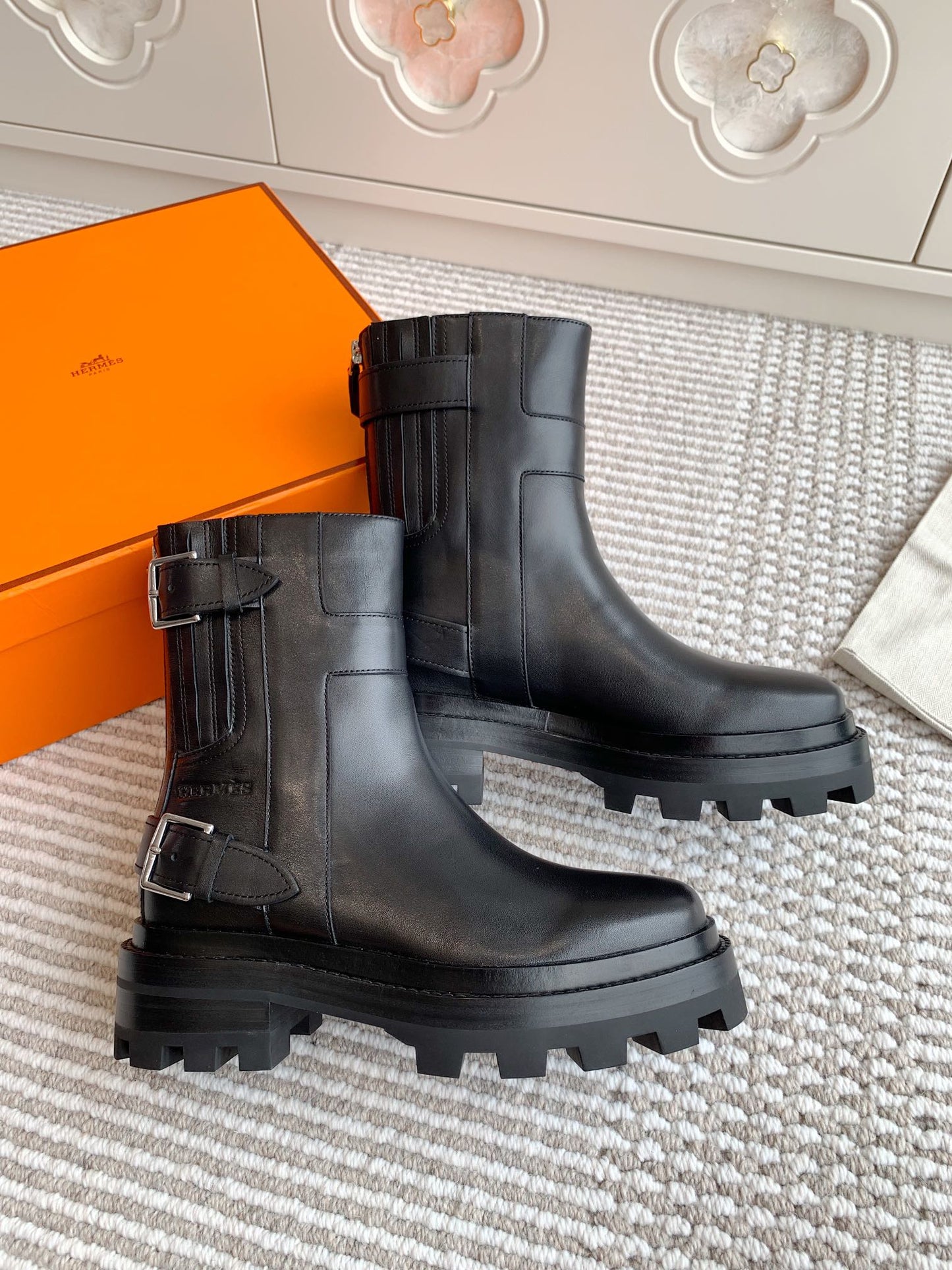 JAIME ANKLE BOOT IN BLACK CALFSKIN - 35