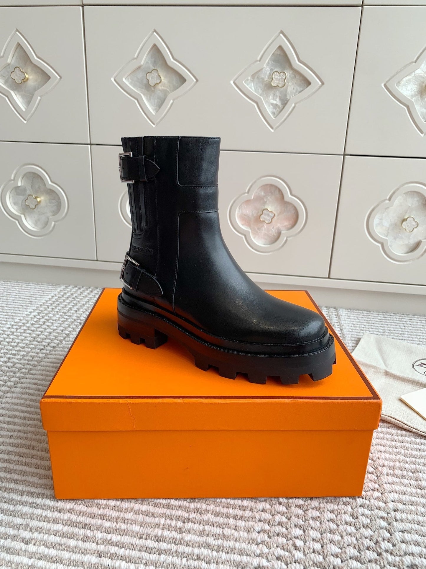 JAIME ANKLE BOOT IN BLACK CALFSKIN - 35