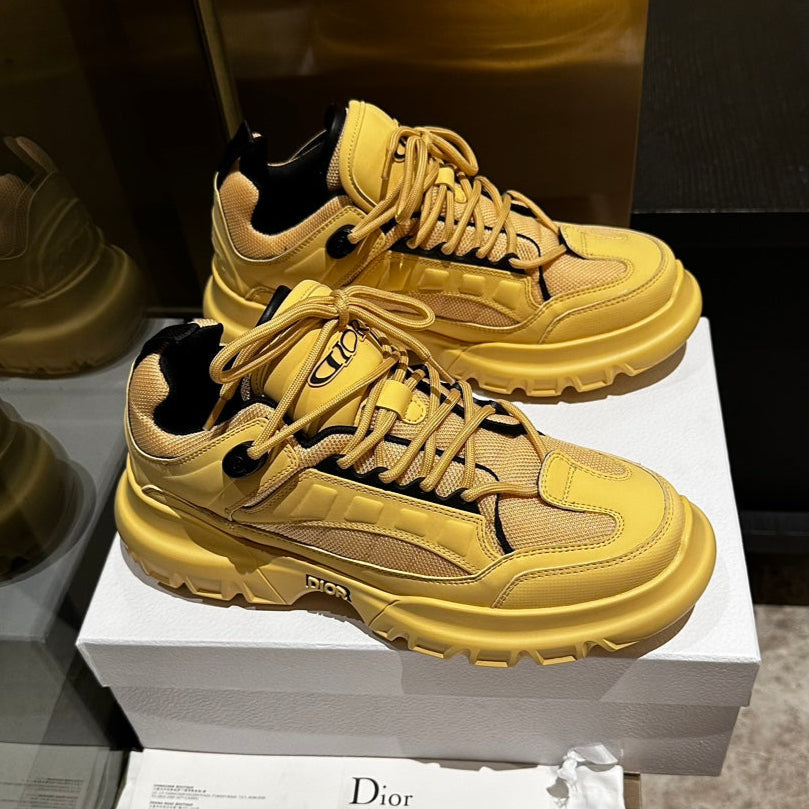 C'EST SNEAKER IN CLASSIC YELLOW CALFSKIN AND BREATHABLE MESH - 35