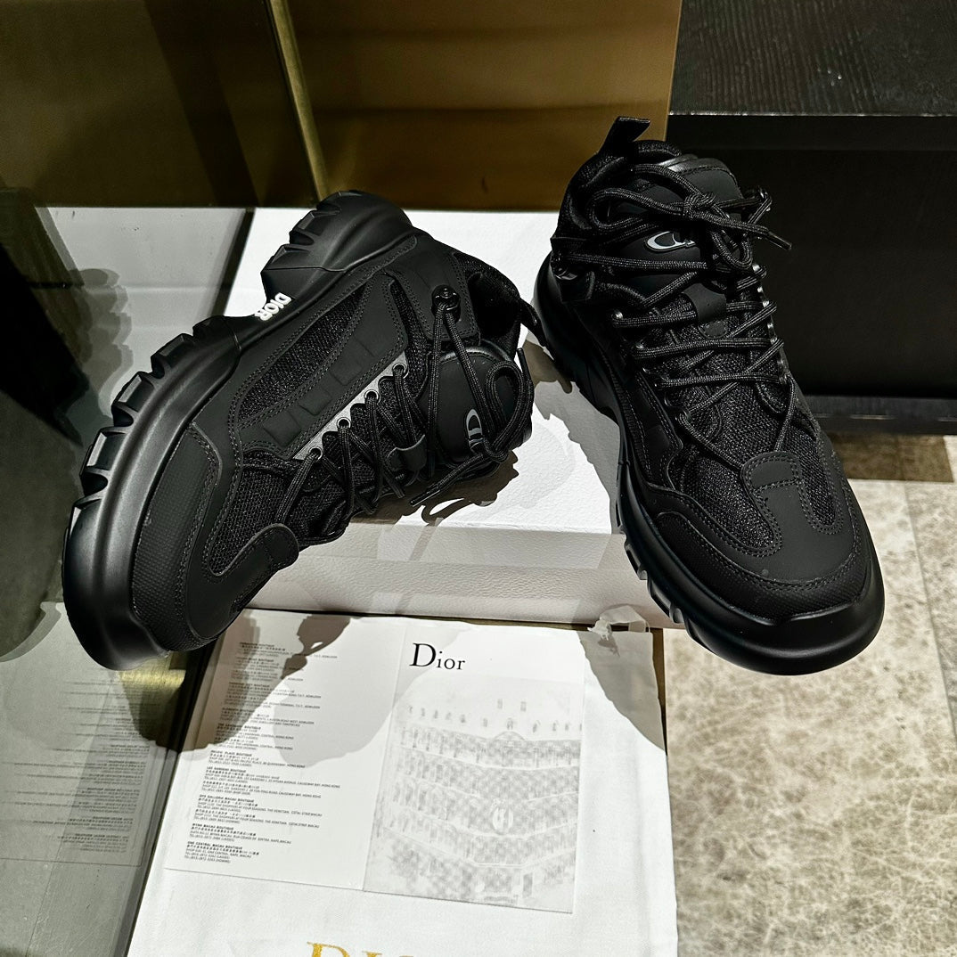 C'EST SNEAKER IN BLACK CALFSKIN AND BREATHABLE MESH - 35