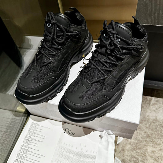 C'EST SNEAKER IN BLACK CALFSKIN AND BREATHABLE MESH - 35
