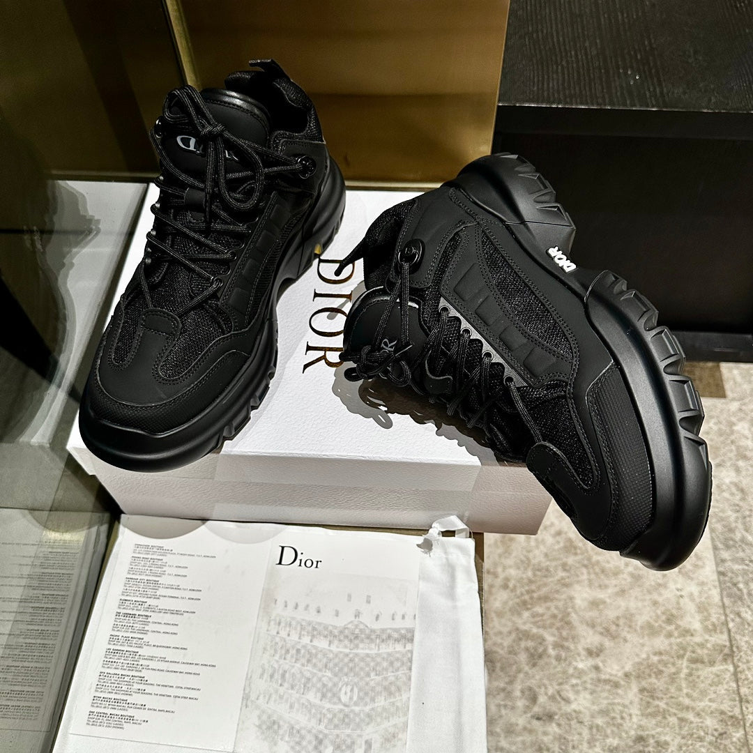 C'EST SNEAKER IN BLACK CALFSKIN AND BREATHABLE MESH - 35