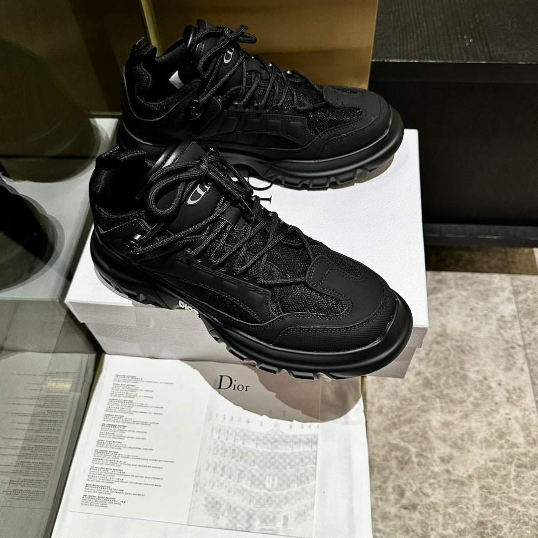 C'EST SNEAKER IN BLACK CALFSKIN AND BREATHABLE MESH - 35