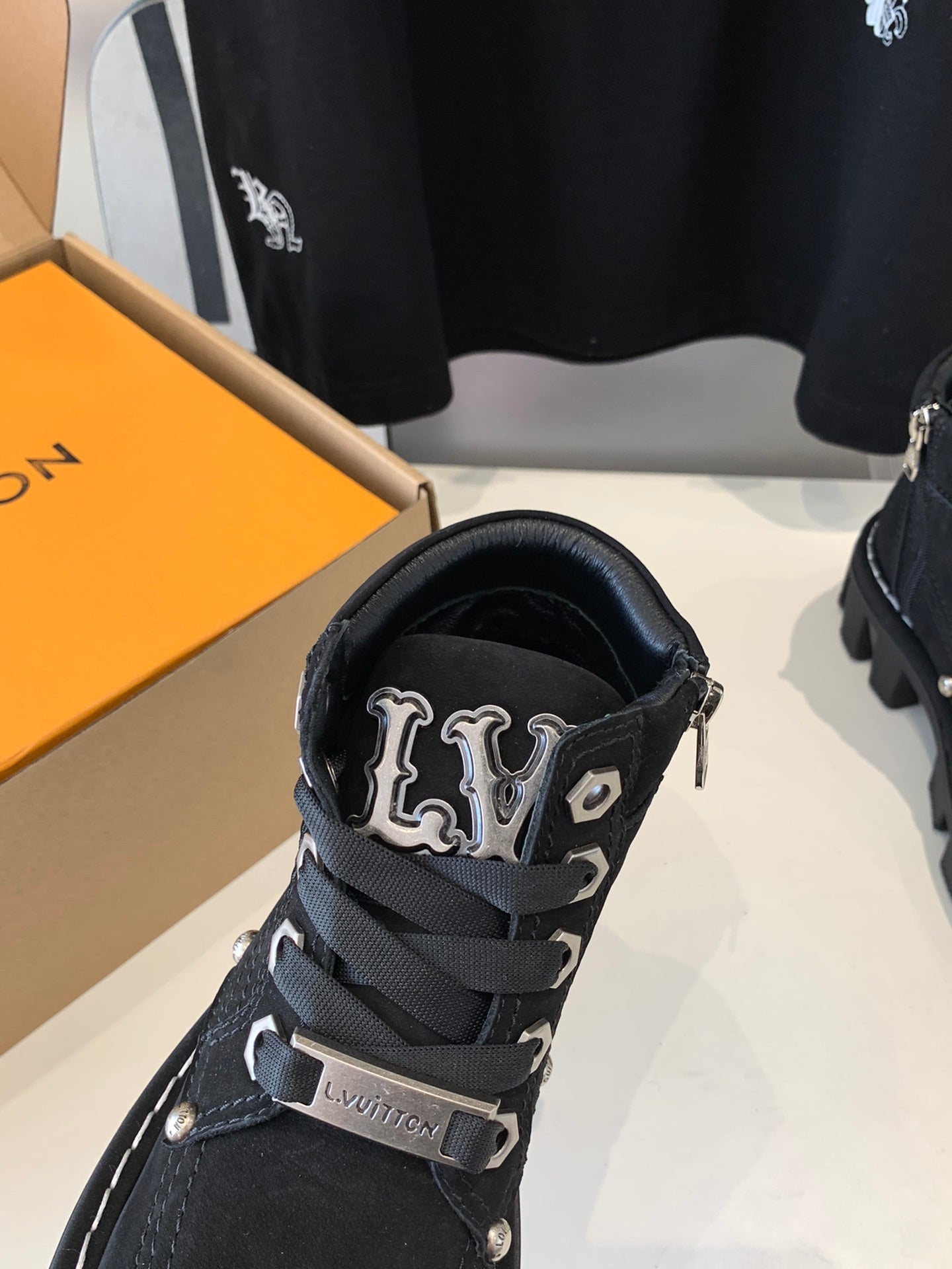 LV CHECKER ANKLE BOOT IN BLACK SUEDE - 35