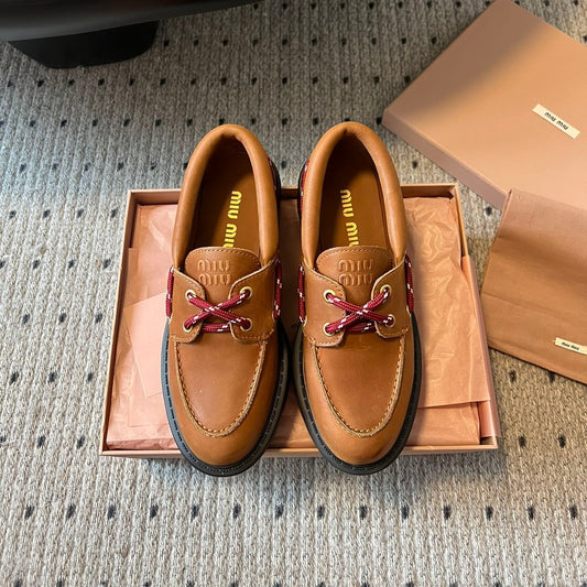 ЛОФЕРИ MIUMIU 26S НА МАСИВНІЙ ПІДОШВІ З ТЕМНО-БЕЖЕВОЇ ТЕЛЯЧОЇ ШКІРИ