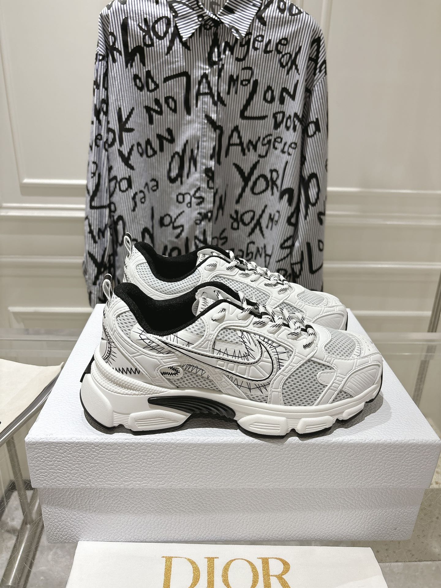 DIOR 25S CHRONO SNEAKER 45MM IN MESH WITH WHITE AND BLACK CALFSKIN - 35