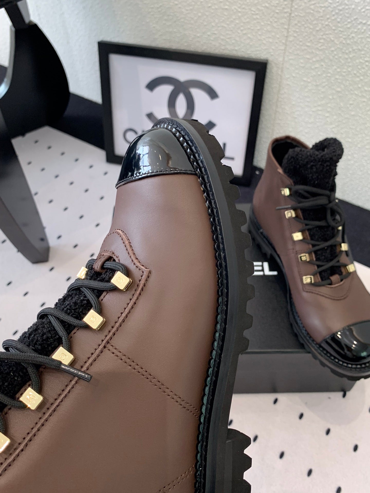 ANKLE BOOTS IN HICKORY BROWN CALFSKIN - 35