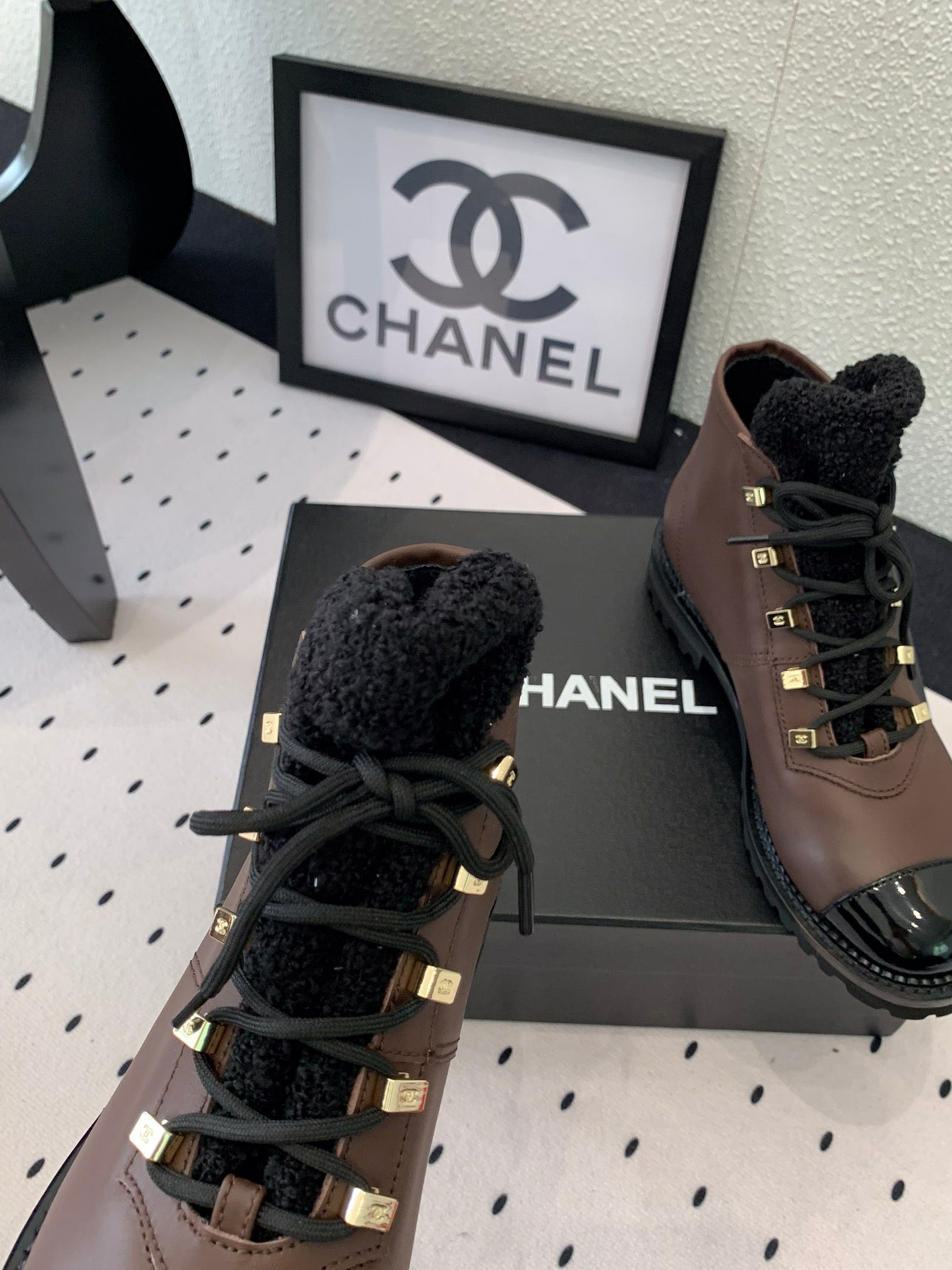 ANKLE BOOTS IN HICKORY BROWN CALFSKIN - 35