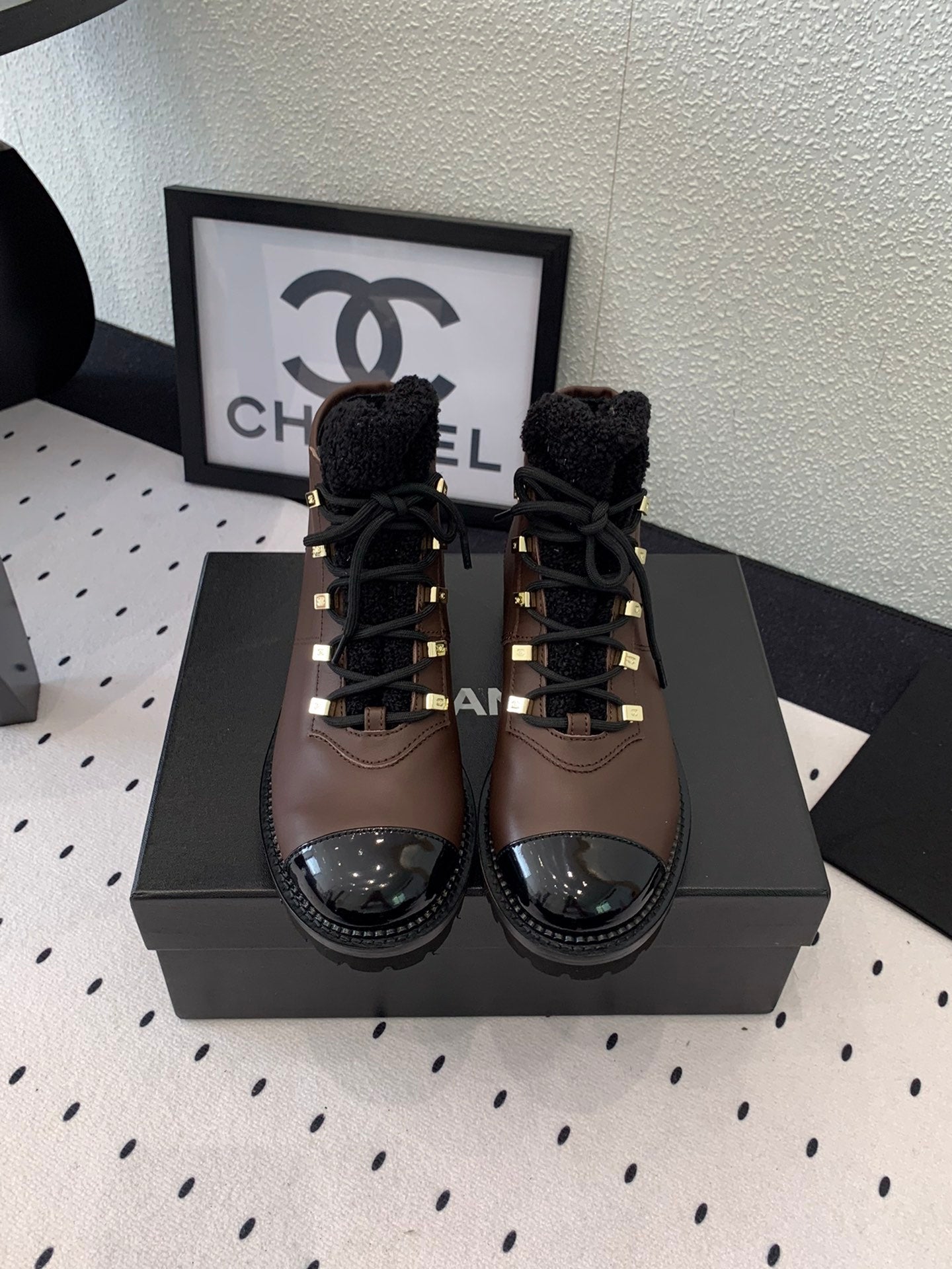 ANKLE BOOTS IN HICKORY BROWN CALFSKIN - 35