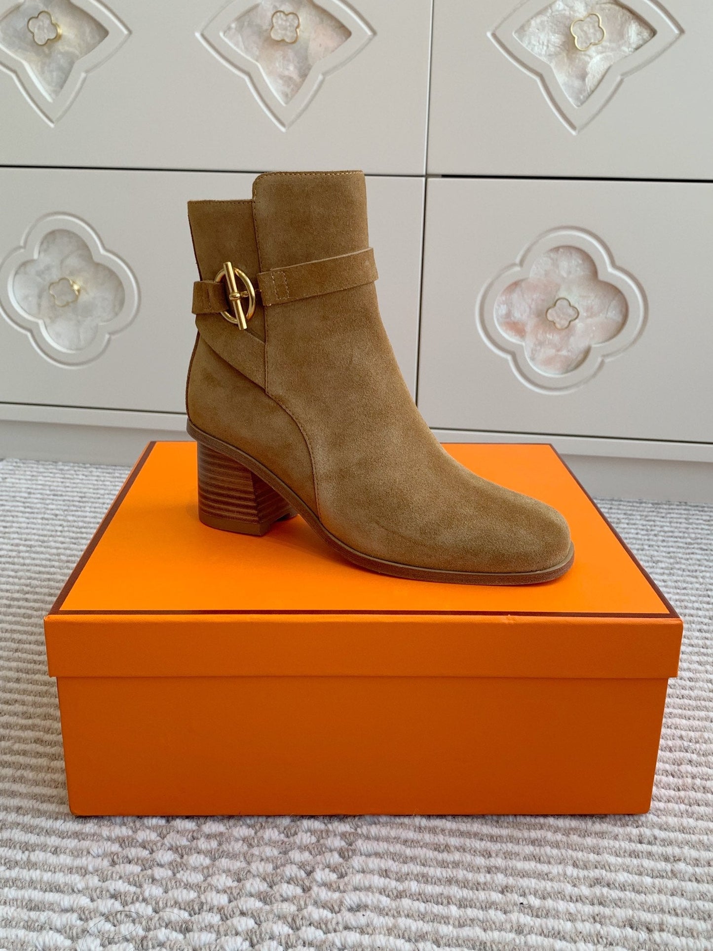 HM 25S ANKLE BOOTS 50 MM IN BROWN SUEDE WITH GOLD HARDWARE - 35
