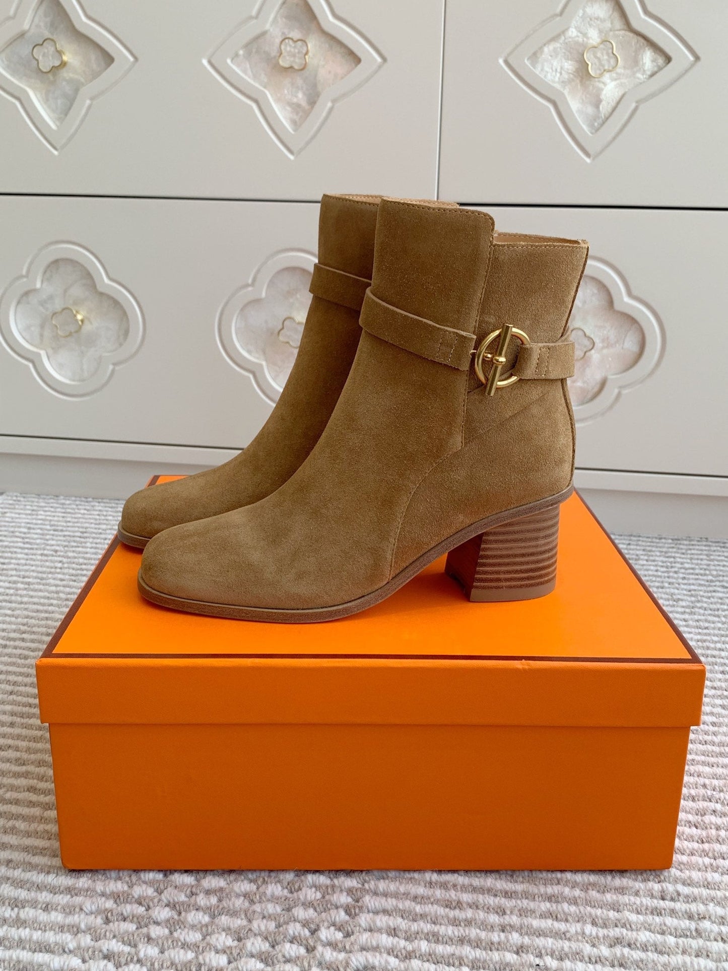 HM 25S ANKLE BOOTS 50 MM IN BROWN SUEDE WITH GOLD HARDWARE - 35