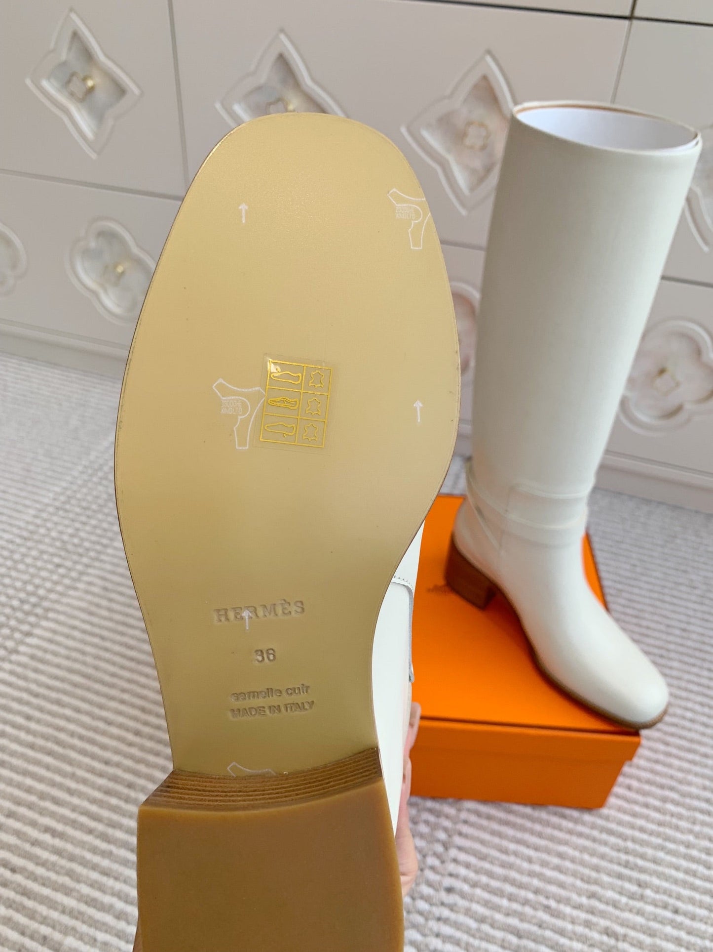 HM 25S TALL BOOTS 50 MM IN WHITE CALFSKIN WITH GOLD HARDWARE - 35