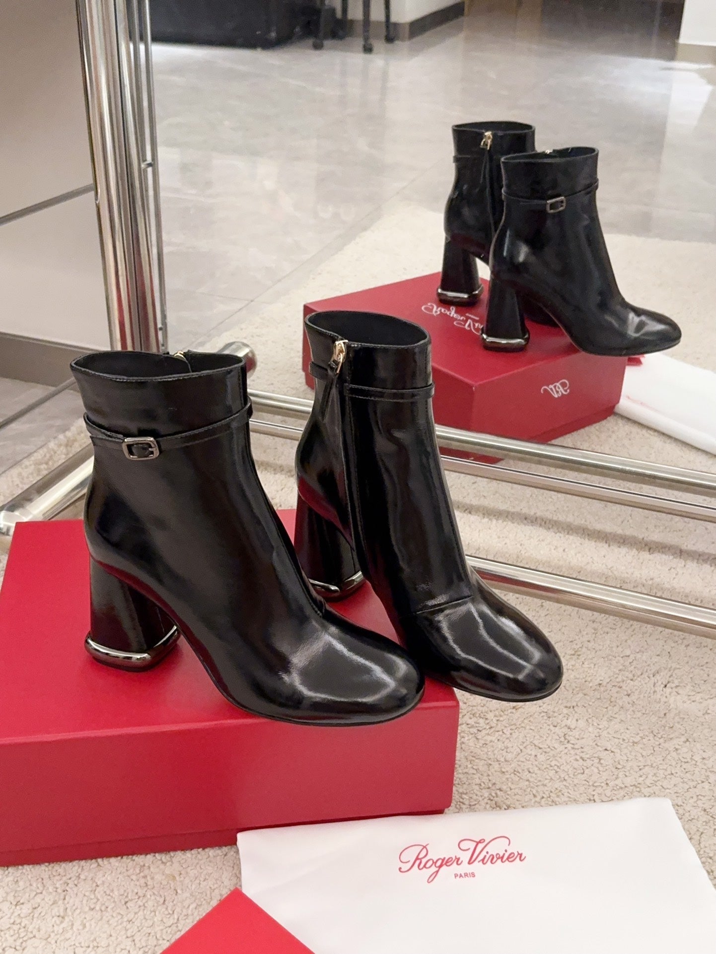 VIV' PODIUM BOOTIES IN BLACK LAMBSKIN - 34