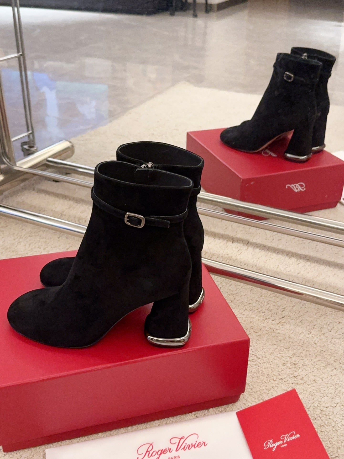 VIV' PODIUM BOOTIES IN BLACK SUEDE - 34