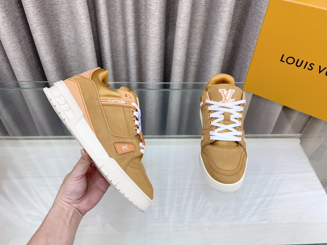 LV MAXI TRAINER IN CIDER BROWN SUEDE - 35