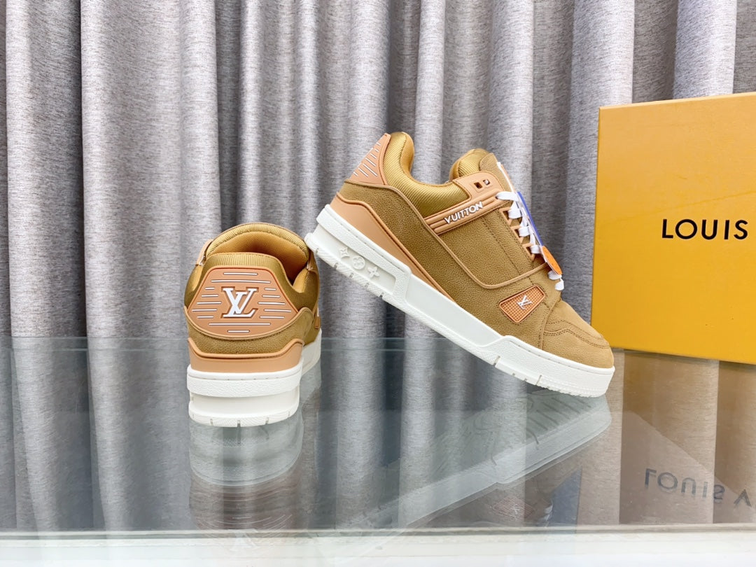 LV MAXI TRAINER IN CIDER BROWN SUEDE - 35