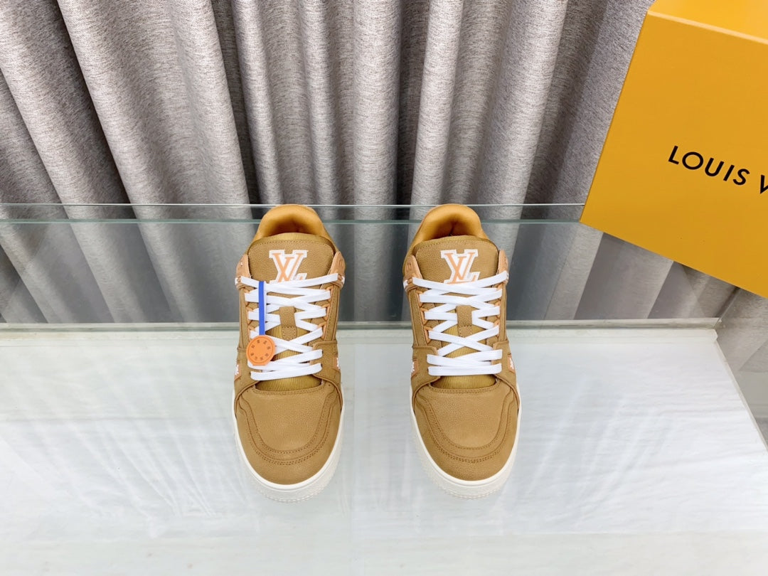 LV MAXI TRAINER IN CIDER BROWN SUEDE - 35