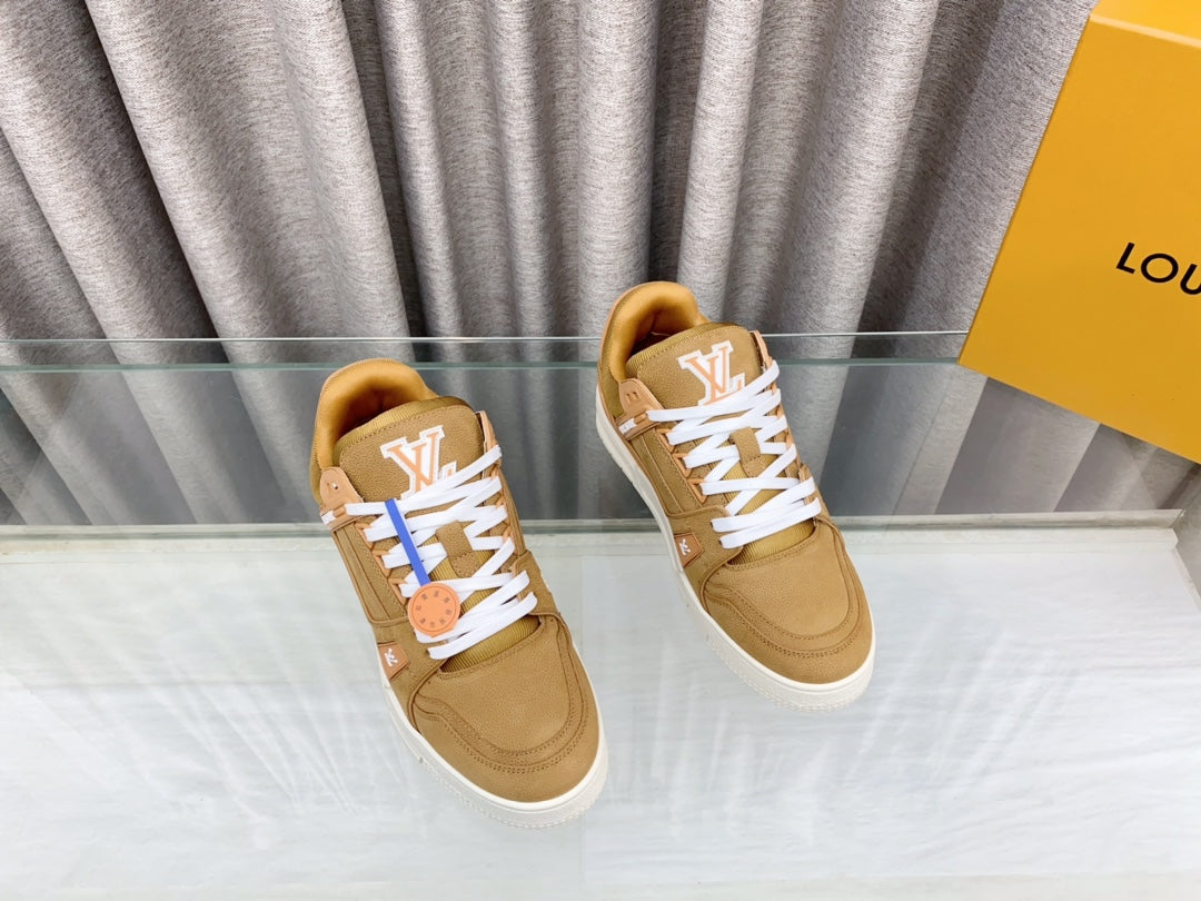 LV MAXI TRAINER IN CIDER BROWN SUEDE - 35