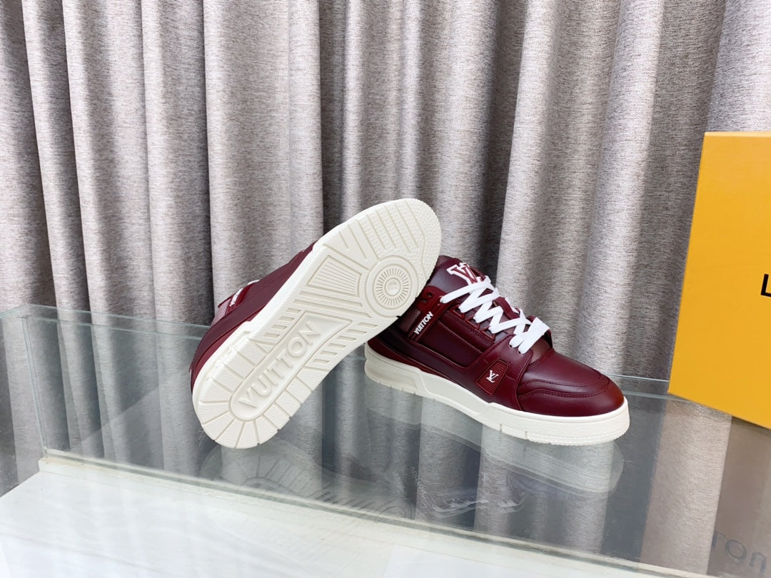 LV MAXI TRAINER IN GARNET RED CALFSKIN - 35