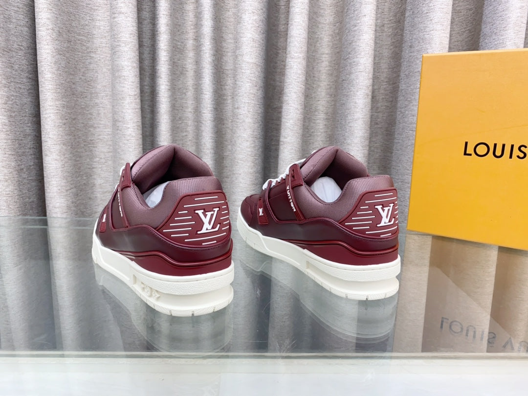 LV MAXI TRAINER IN GARNET RED CALFSKIN - 35