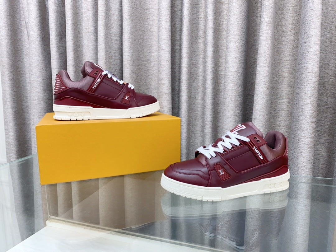 LV MAXI TRAINER IN GARNET RED CALFSKIN - 35