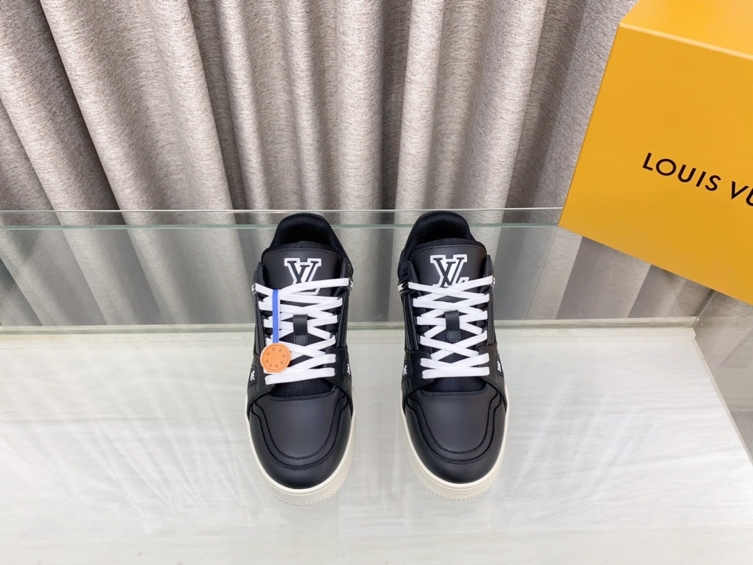 LV MAXI TRAINER IN BLACK CALFSKIN - 35