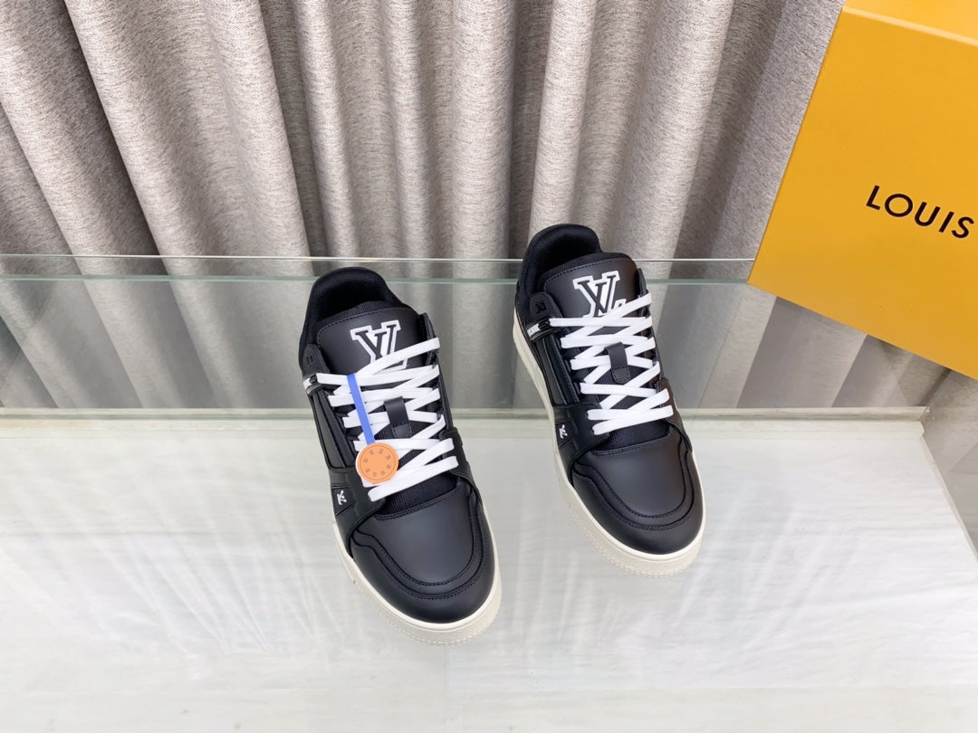 LV MAXI TRAINER IN BLACK CALFSKIN - 35
