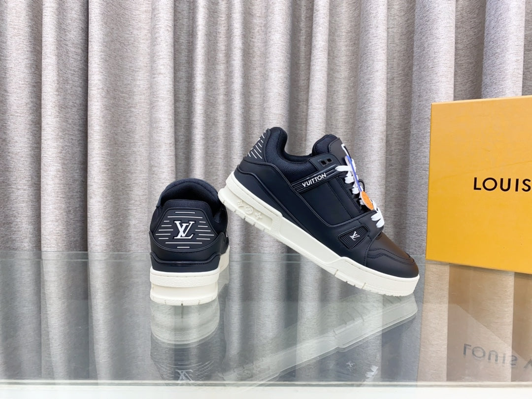 LV MAXI TRAINER IN BLACK CALFSKIN - 35