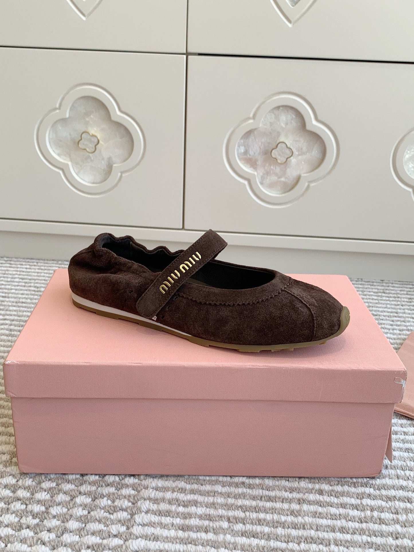 MARY JANE FLATS IN CHOCOLATE SUEDE - 35